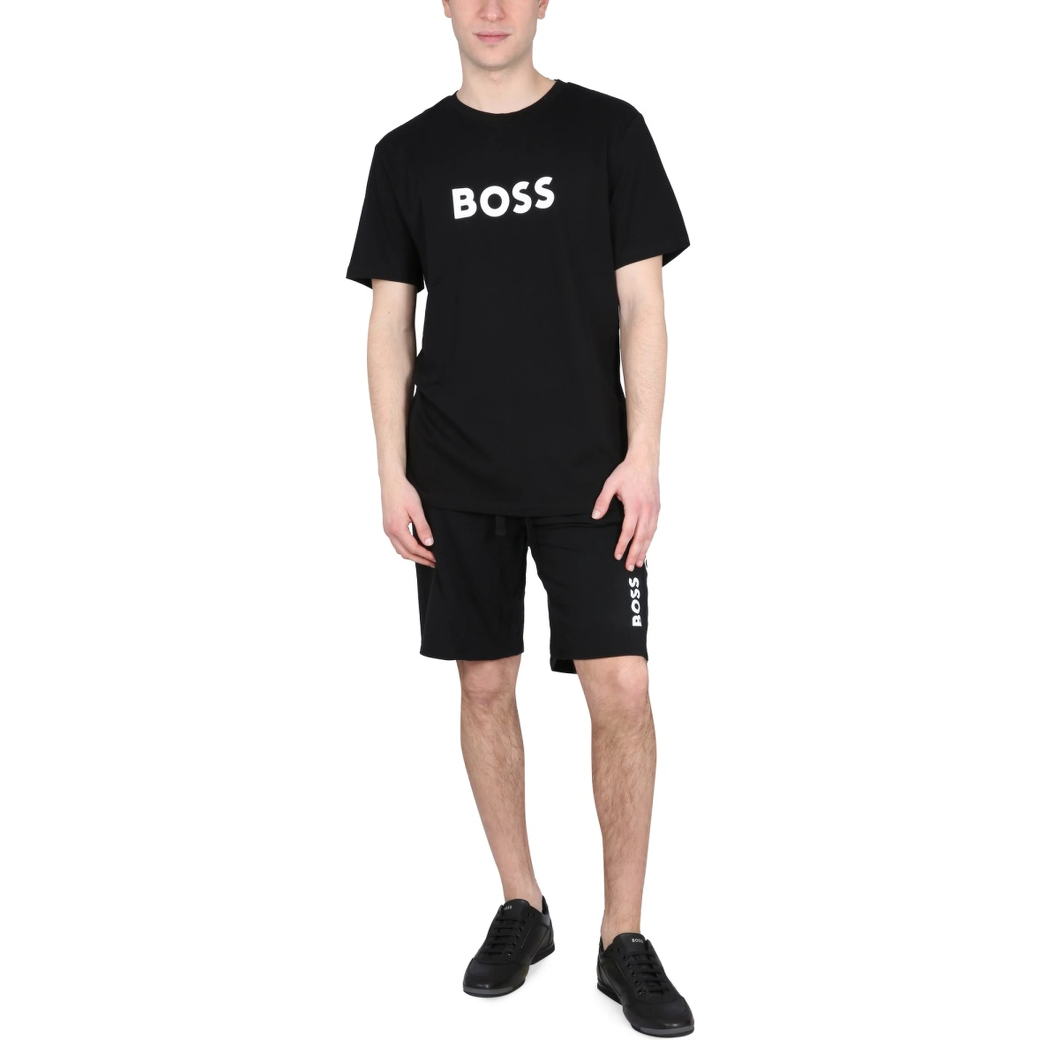T-SHIRT CON STAMPA LOGO