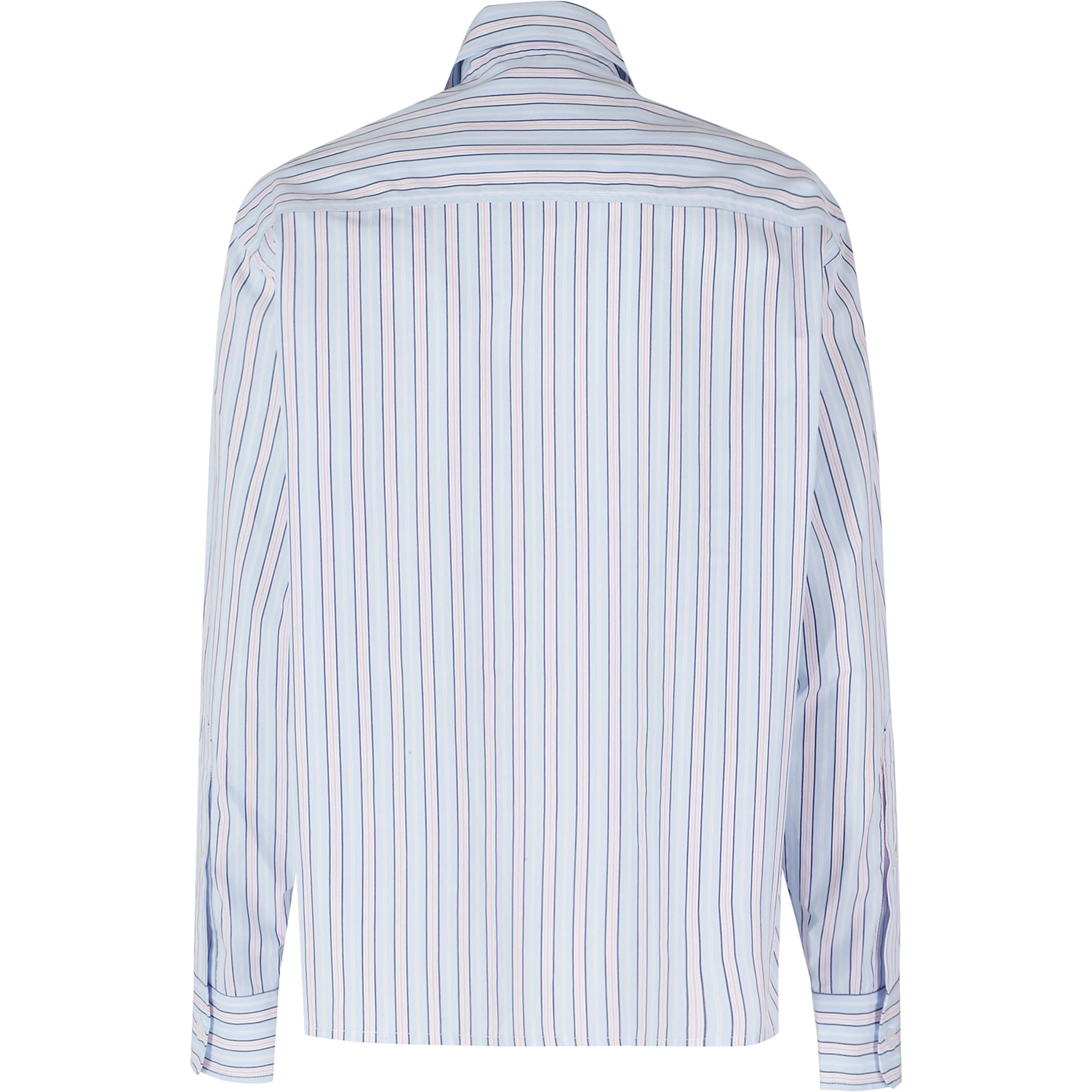 قميص كلاسيكي