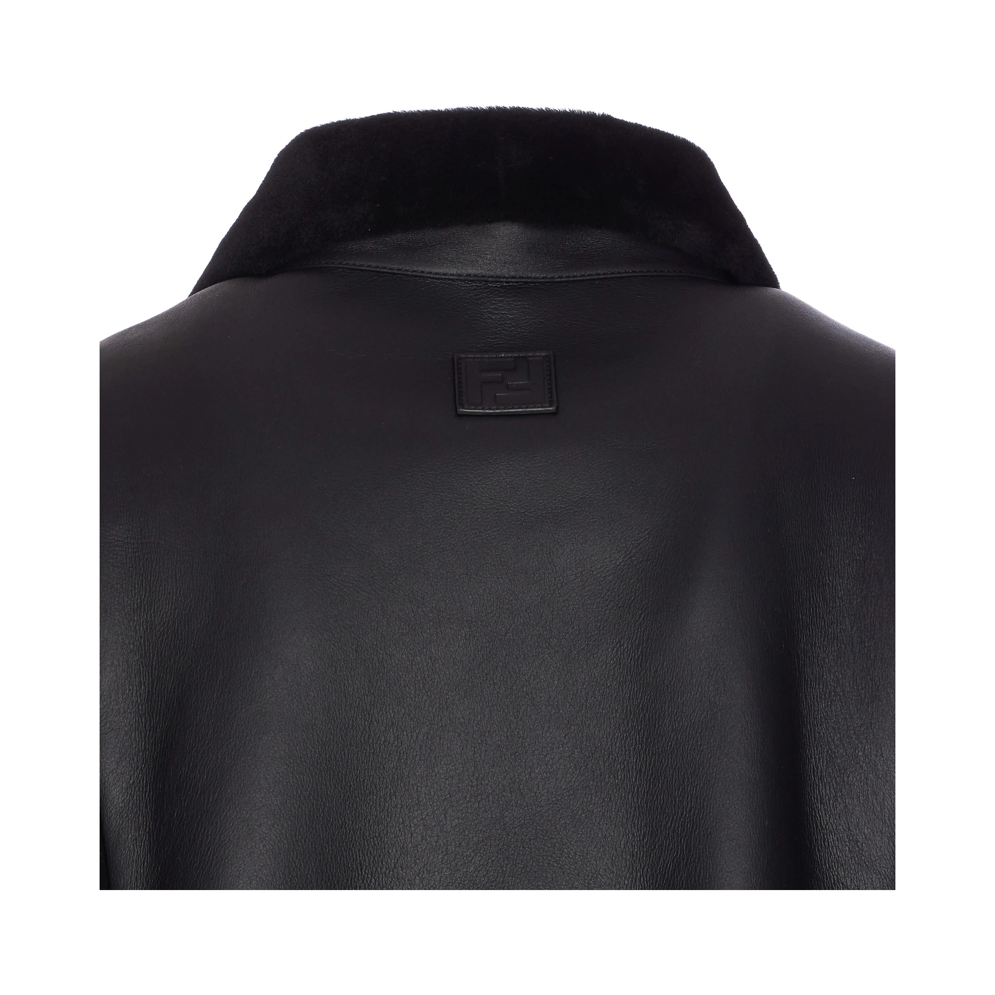 جاكيتات فندي