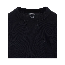 تيشيرتات وبولو سوداء من Y-3