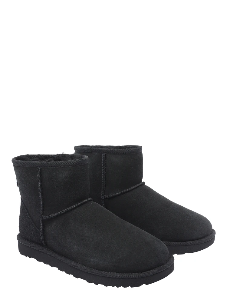 UGG Boots Black alternative
