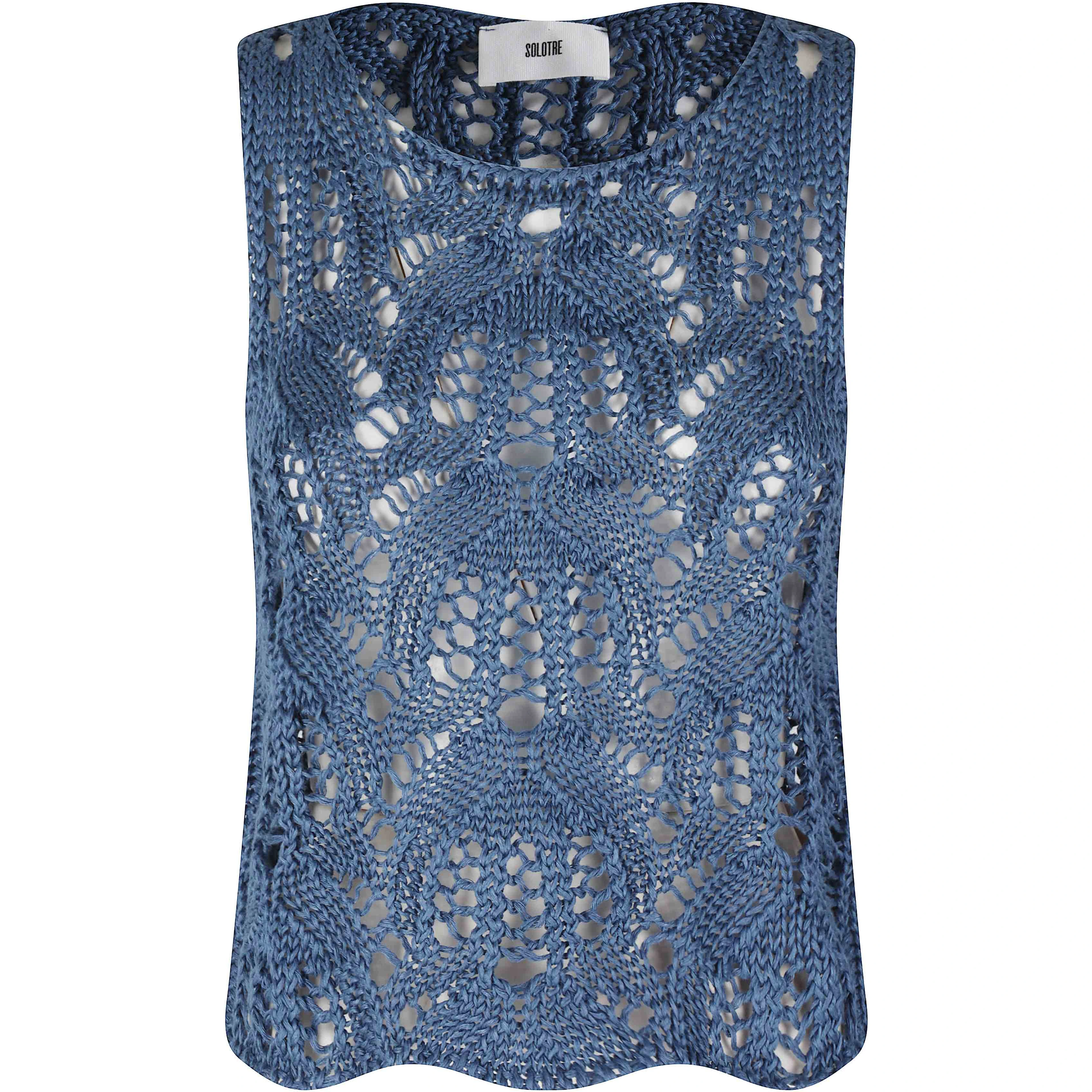 KNITWEAR