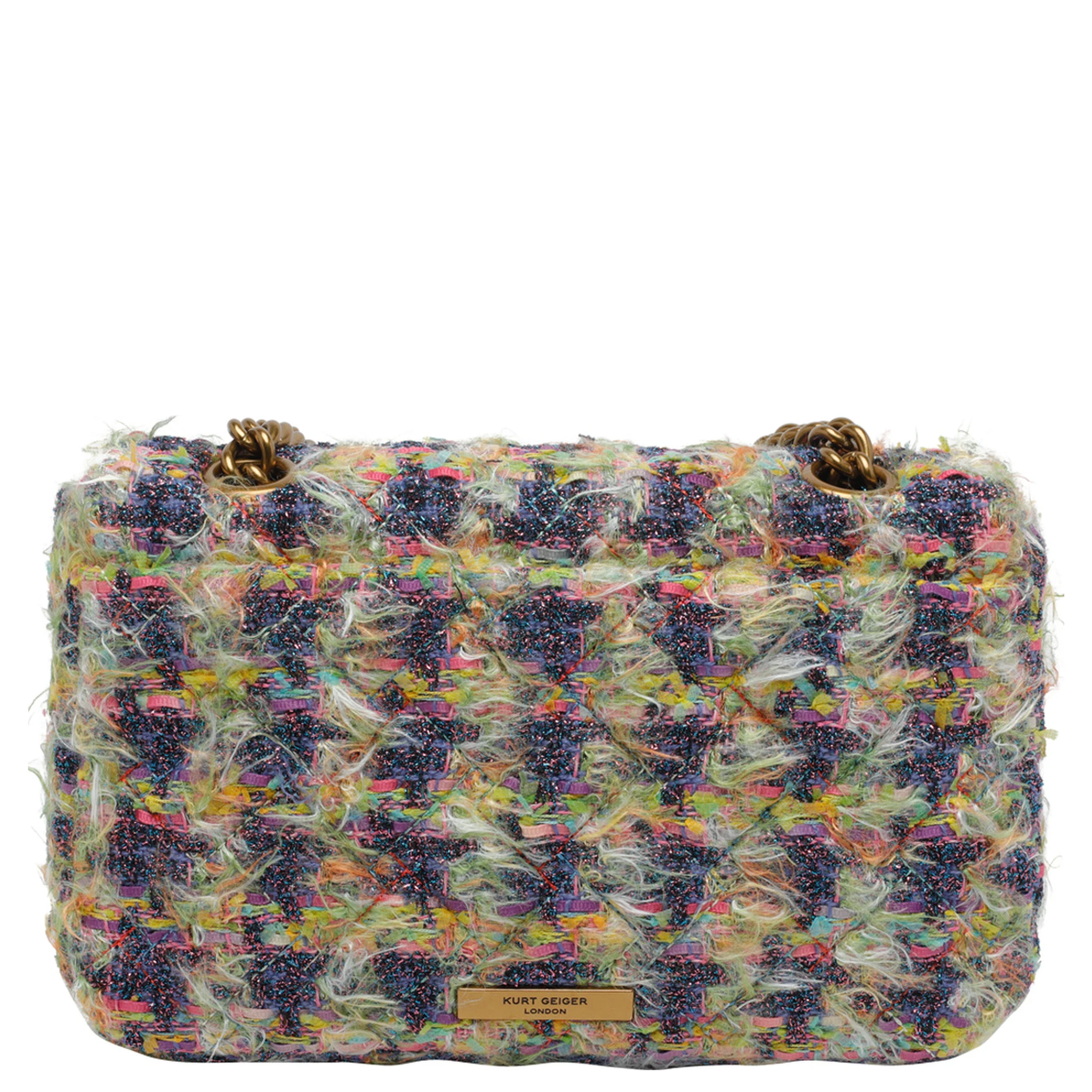 حقائب كورت جايجر.. متعددة الألوان