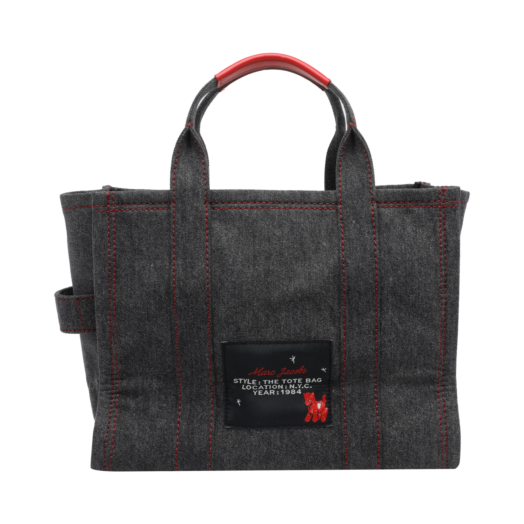 حقائب مارك جاكوبس.. سوداء