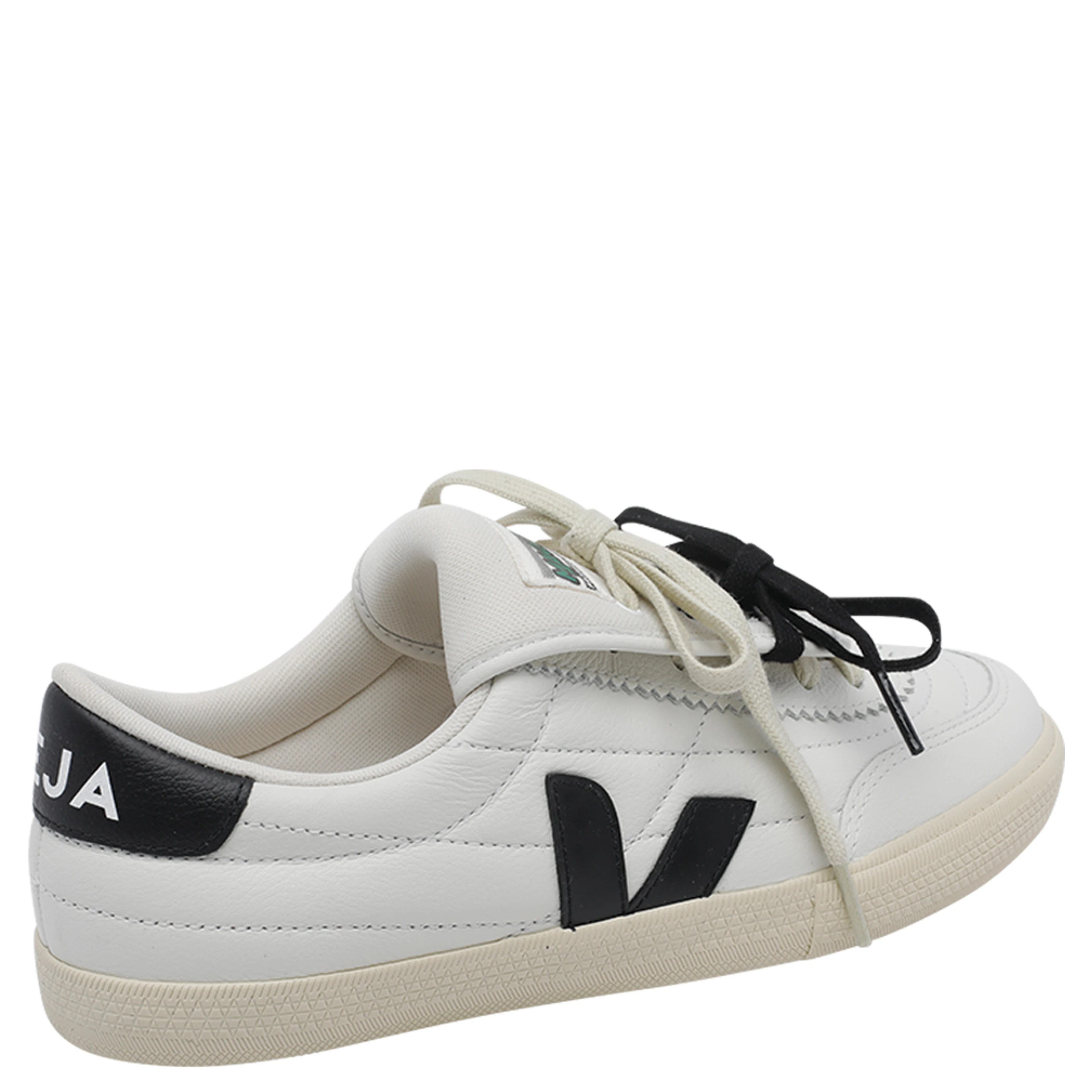 VEJA X MAGLIANO Sneakers White