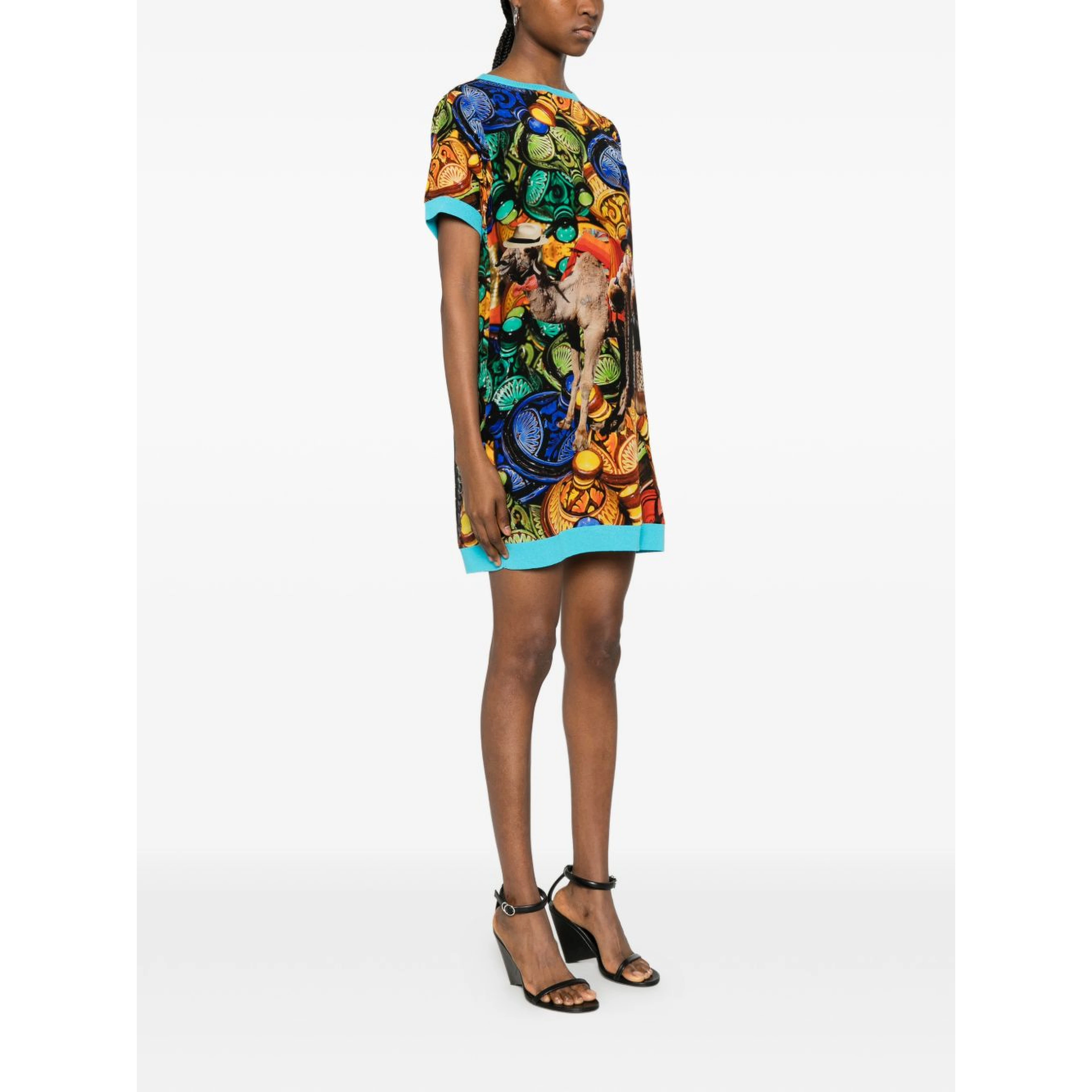 THE ARTISTYLIST Dresses