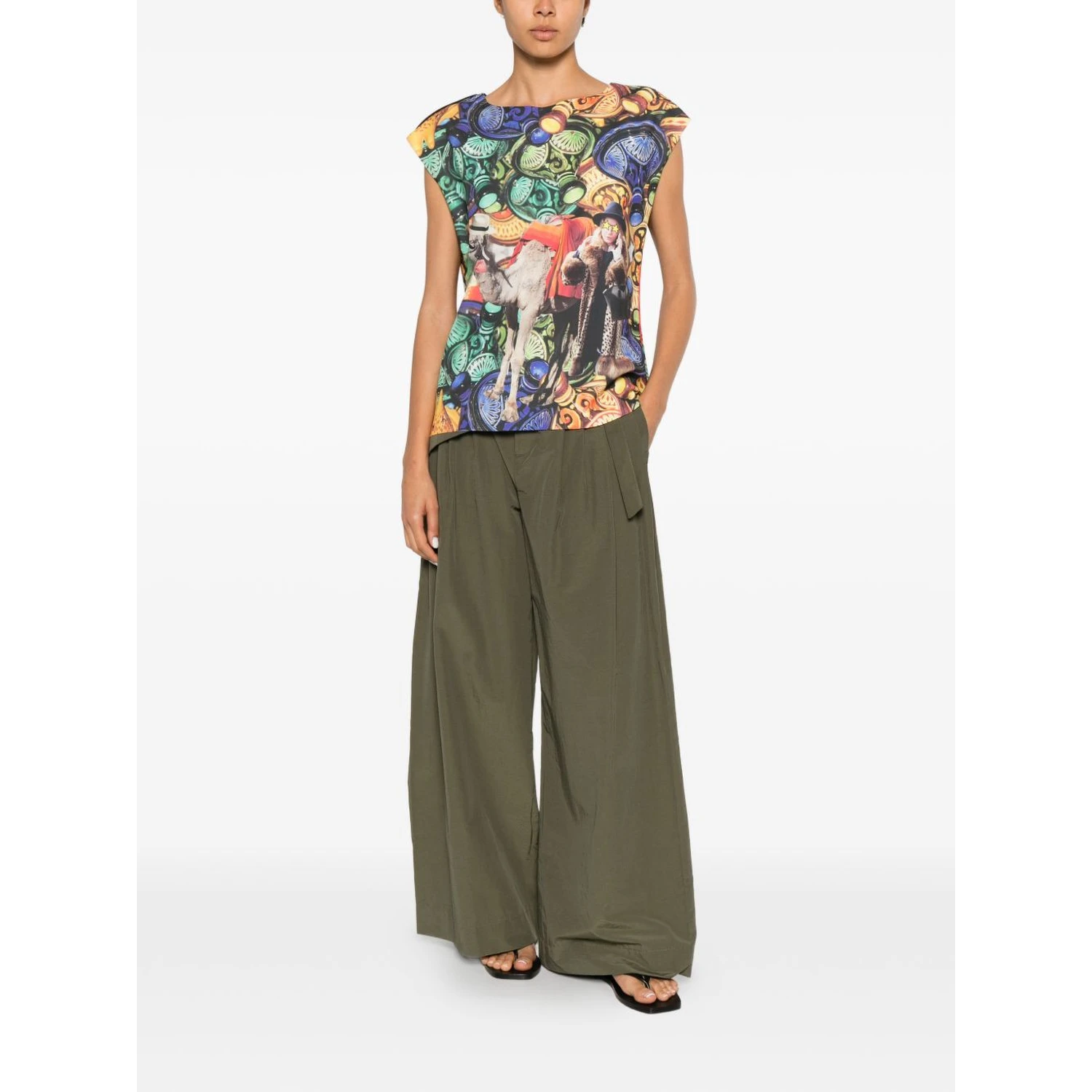 THE ARTISTYLIST Top