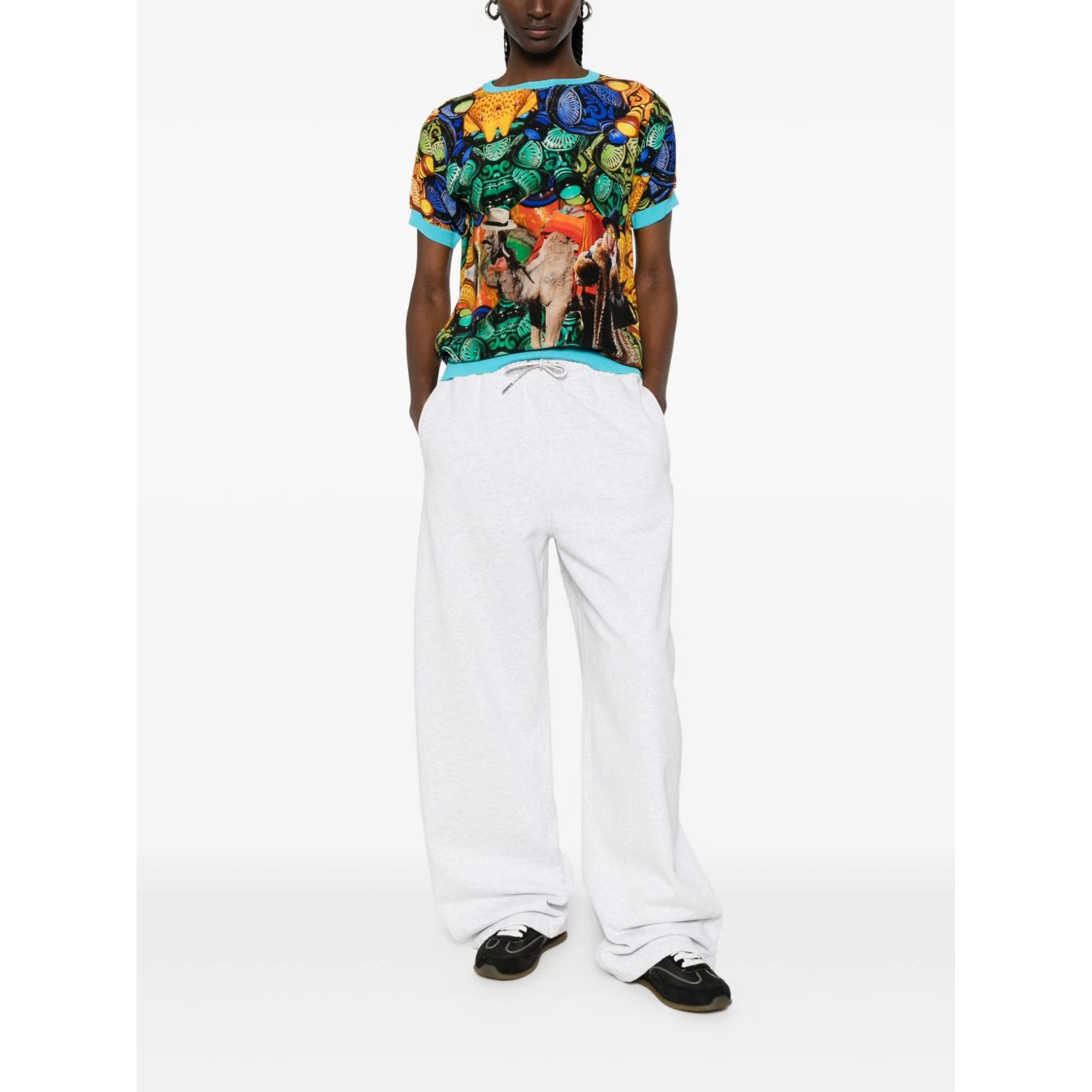 THE ARTISTYLIST T-shirts and Polos