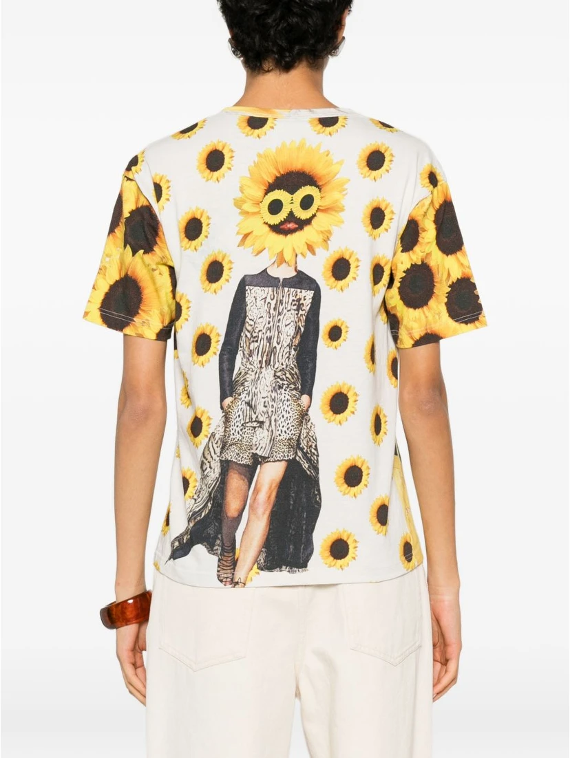 THE ARTISTYLIST T-shirts and Polos