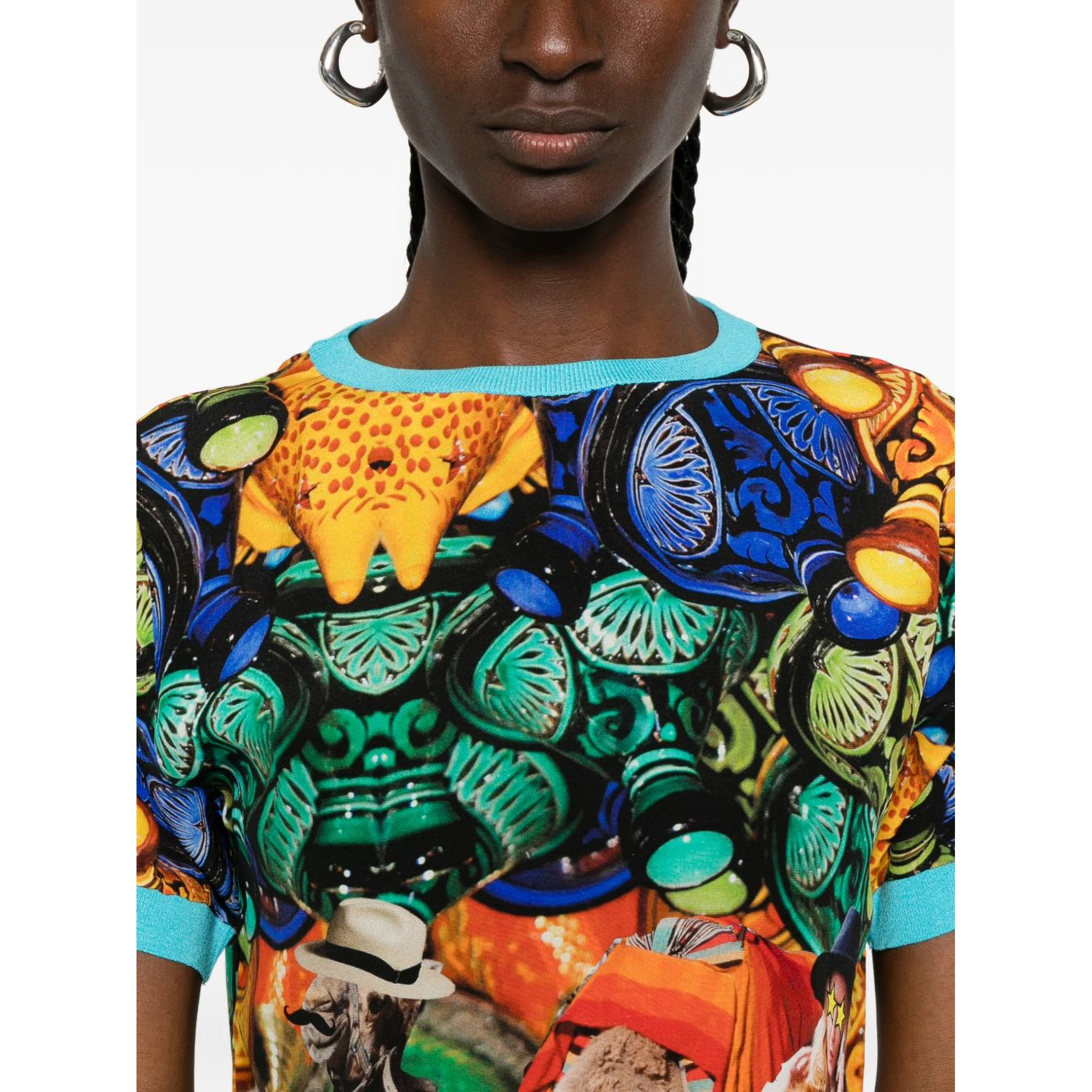 THE ARTISTYLIST T-shirts and Polos