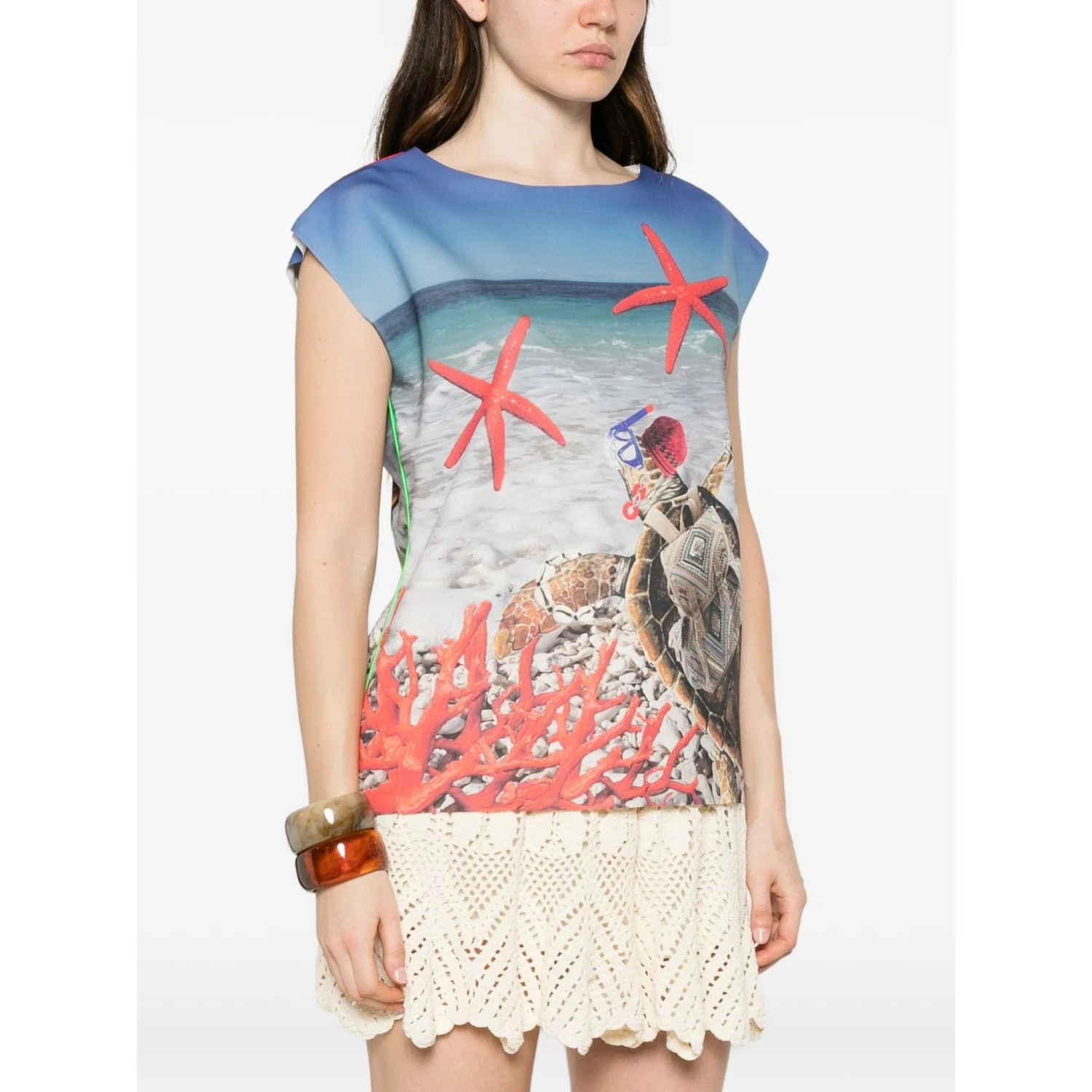 THE ARTISTYLIST Top