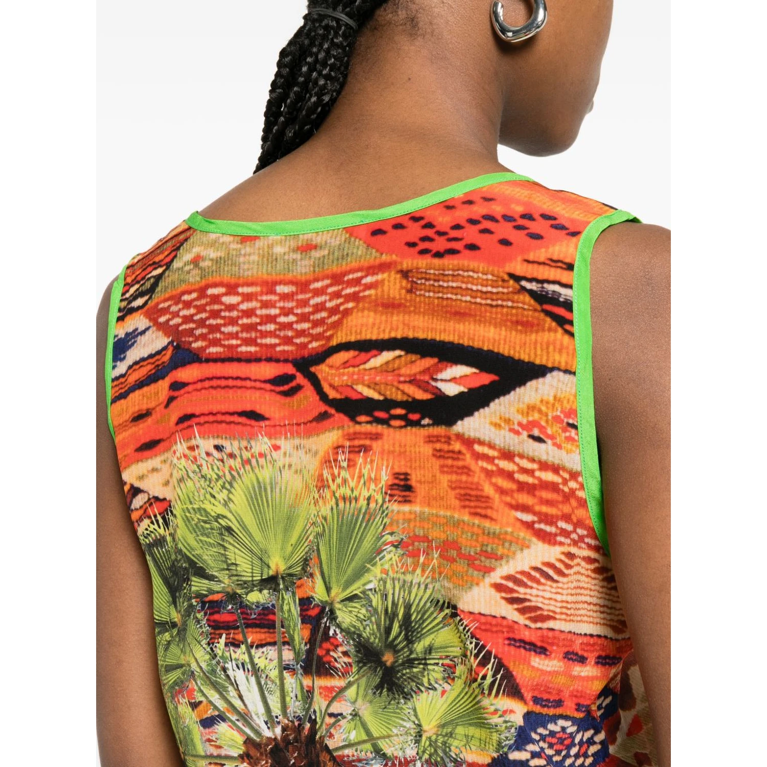 THE ARTISTYLIST Top