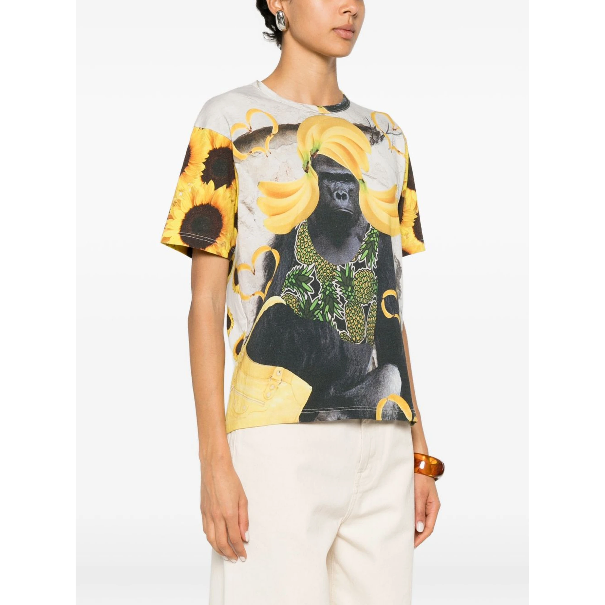 THE ARTISTYLIST T-shirts and Polos