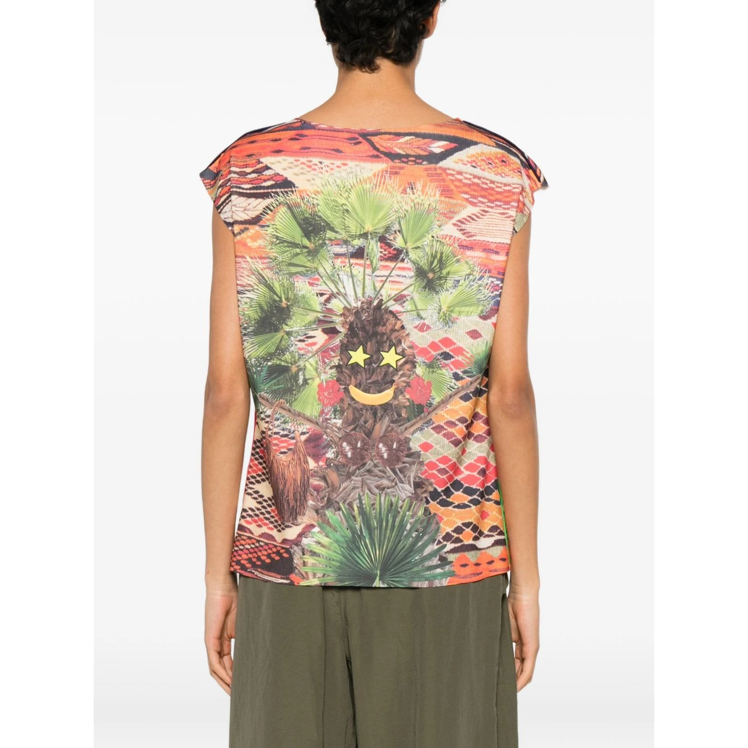 THE ARTISTYLIST Top
