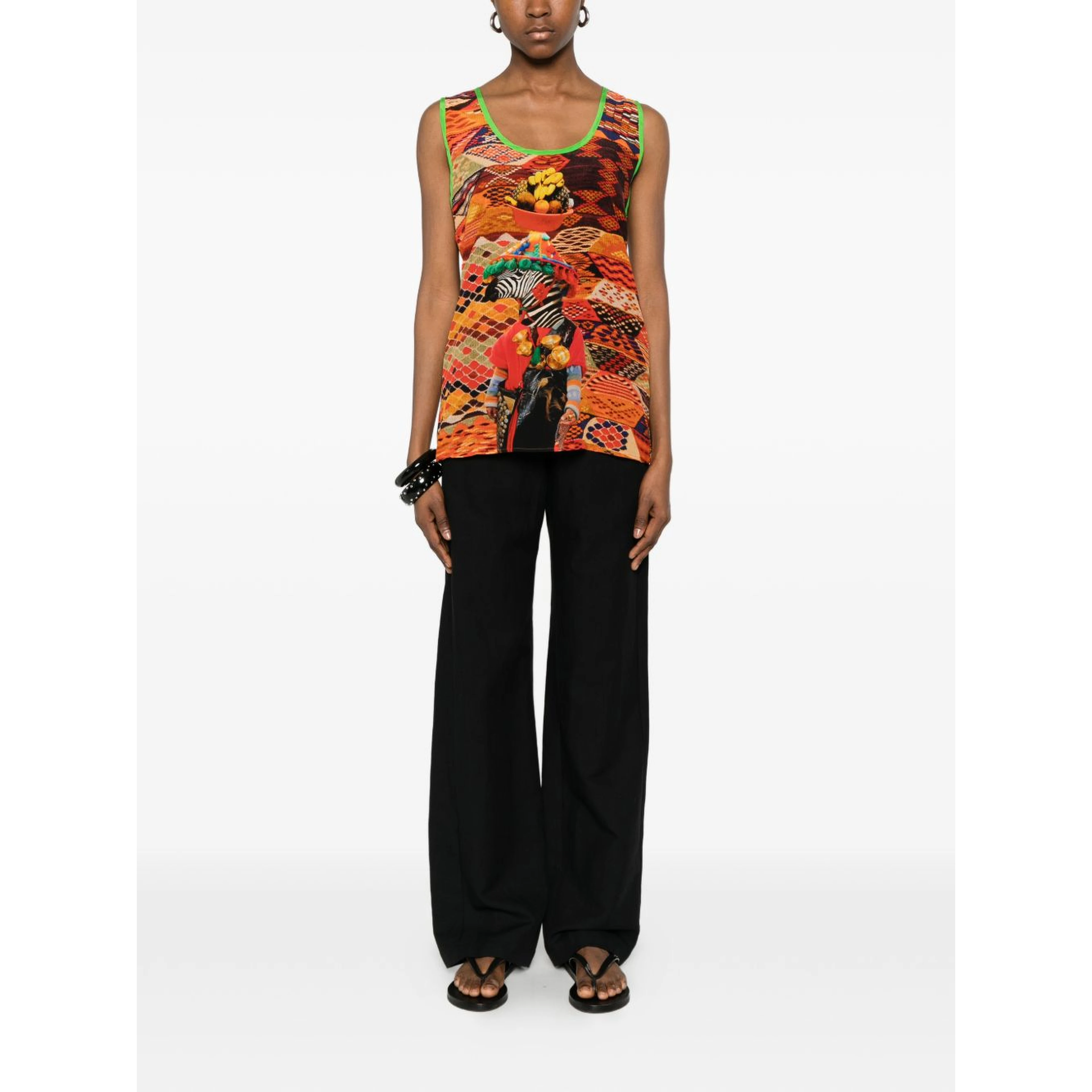THE ARTISTYLIST Top