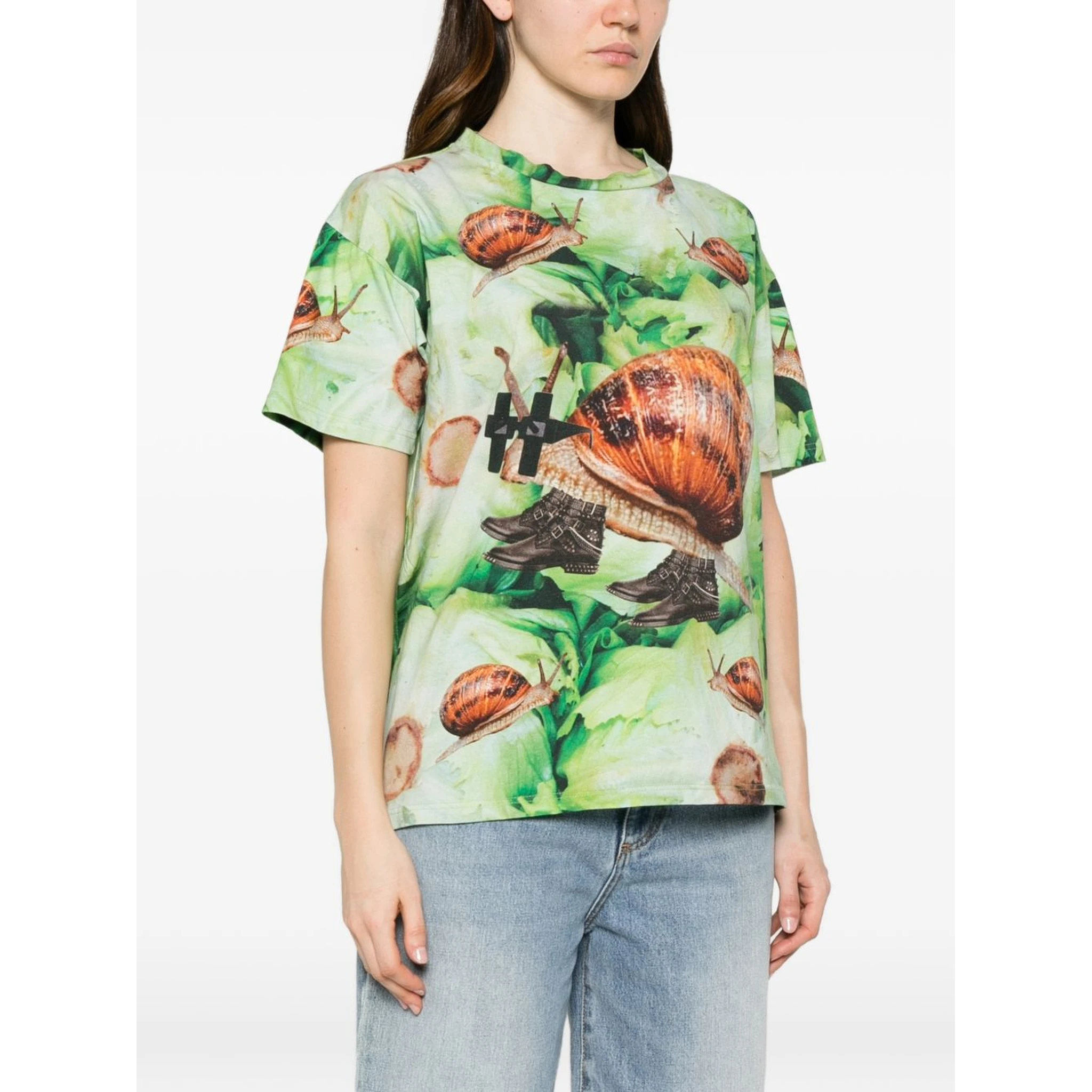 THE ARTISTYLIST T-shirts and Polos