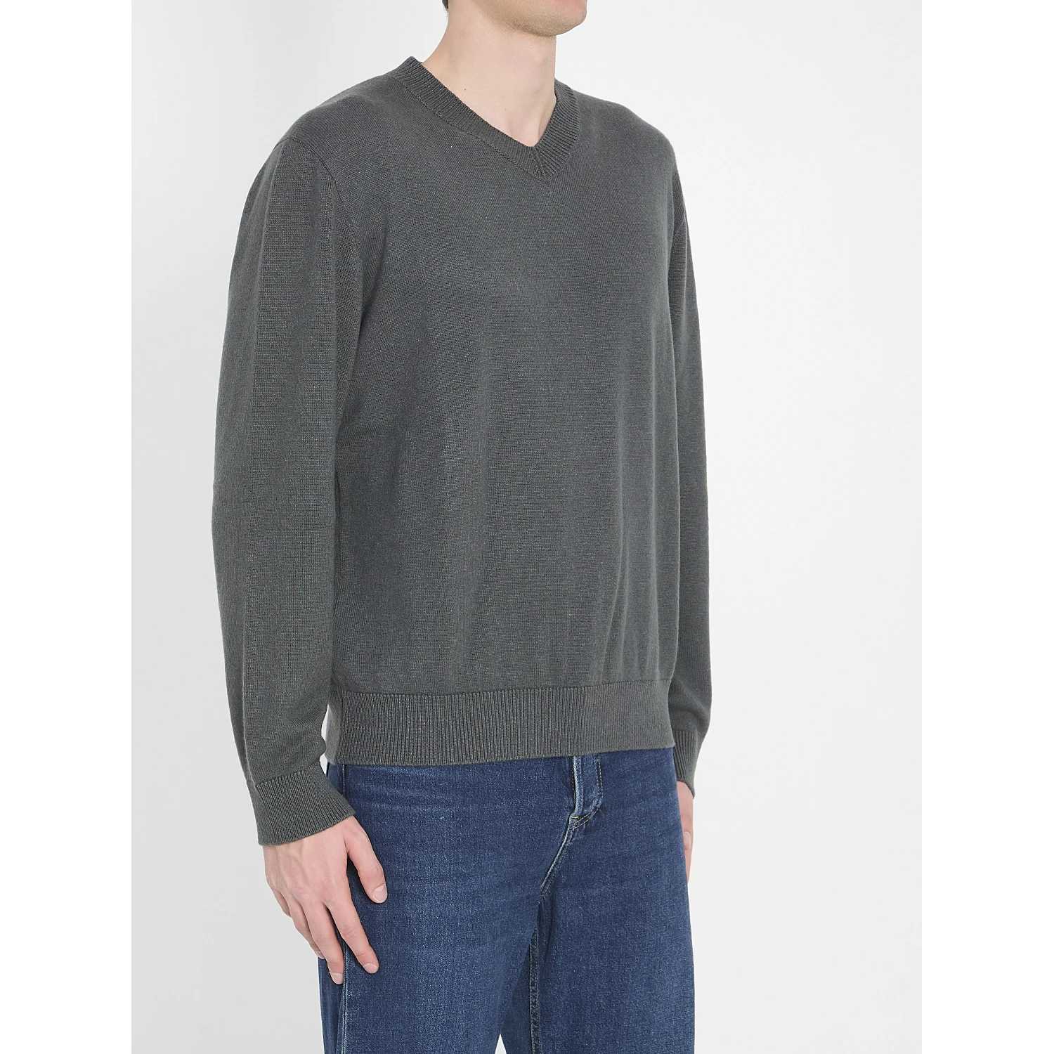 Mamphis sweater