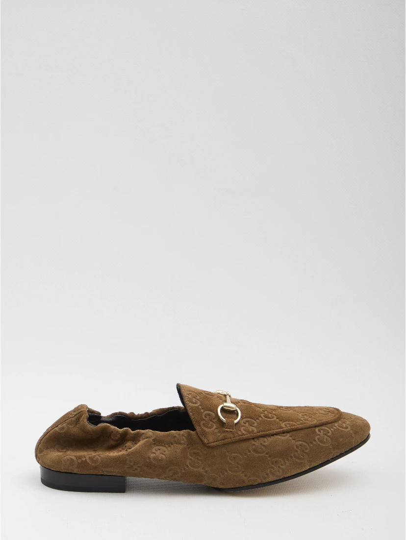 حذاء بدون كعب مزين بلجام حصان