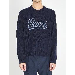 Wool craw neck sweater