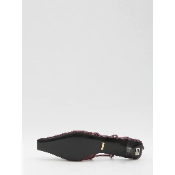 Pumps with GG crystals