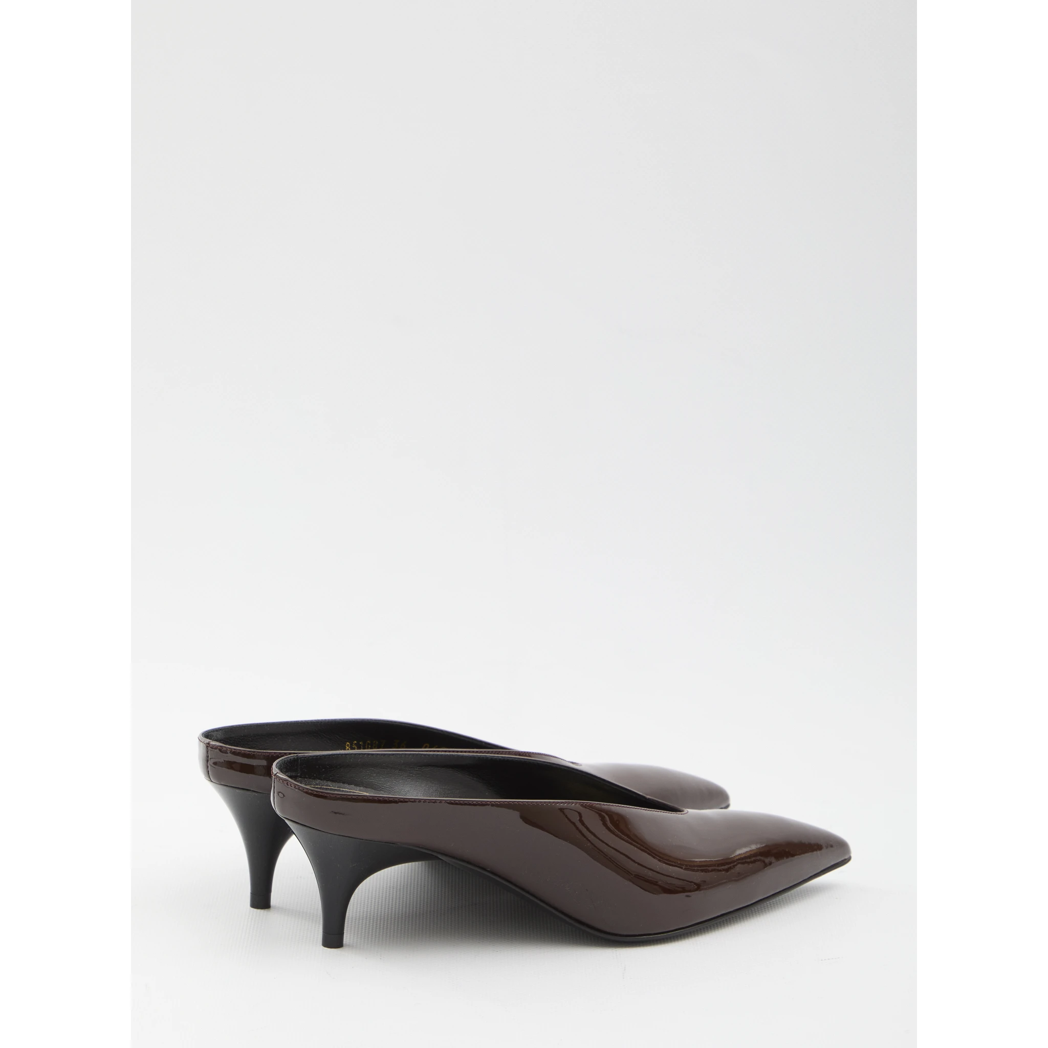 Sabot 97 in glossy patent leather