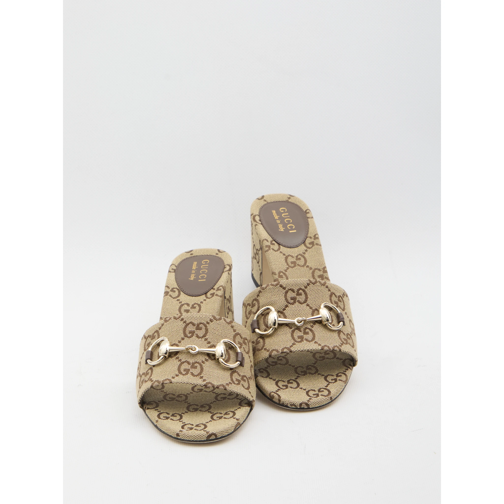 Slider with Horsebit