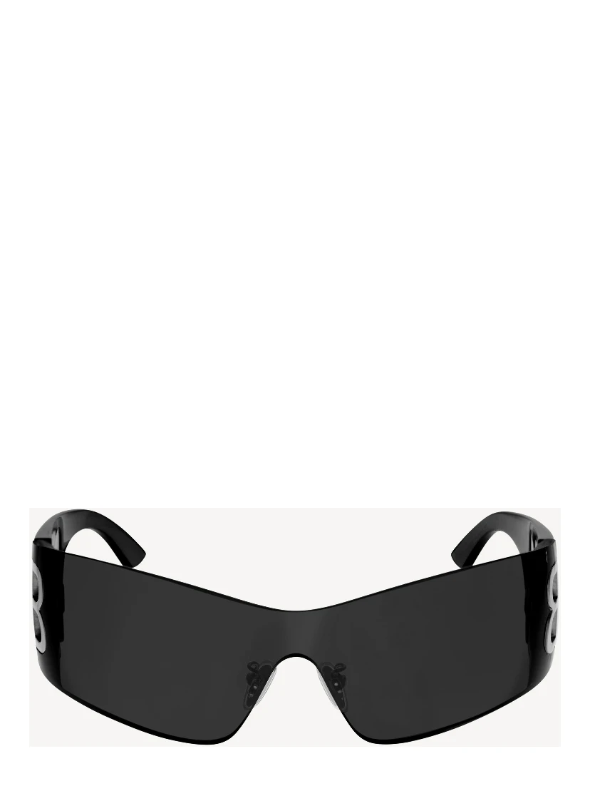 "Bossy Mask" sunglasses