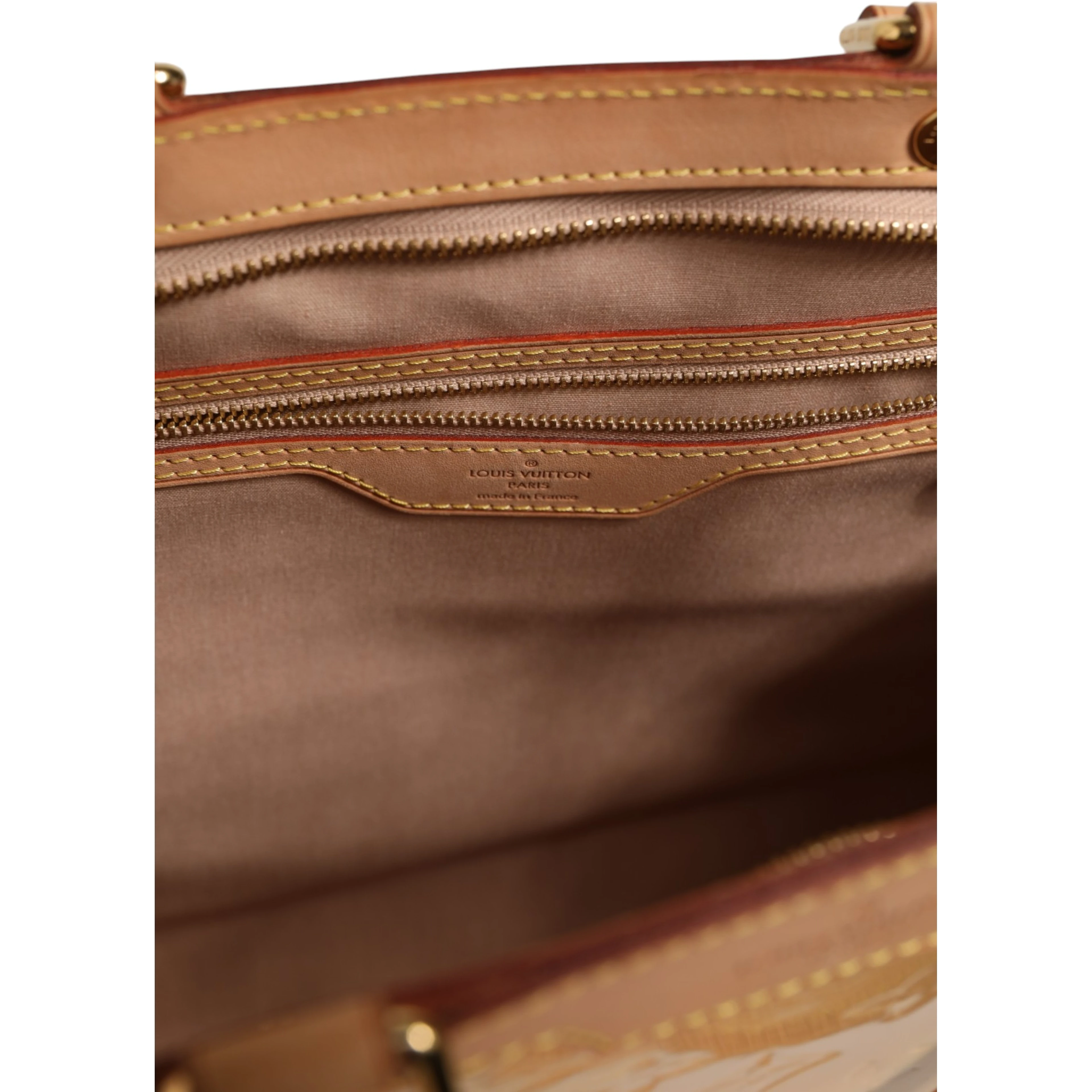 Monogram Vernis Brea MM Beige Poudre