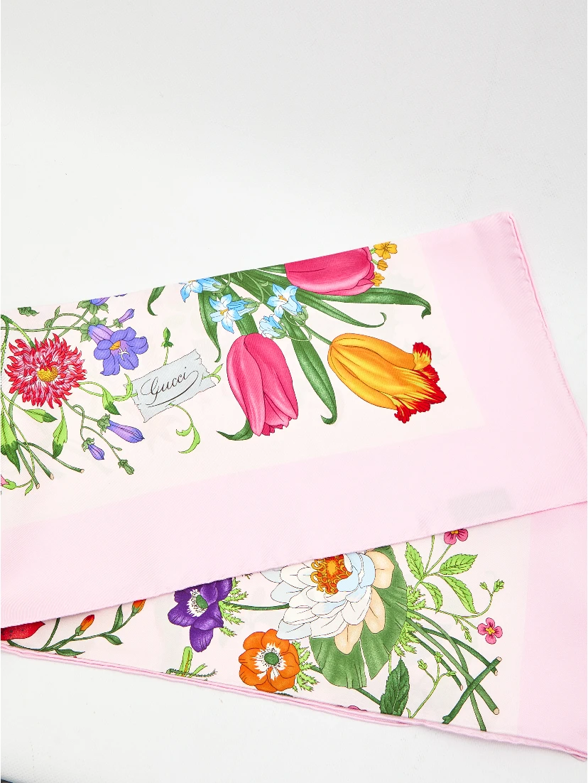 Printed silk twill carré