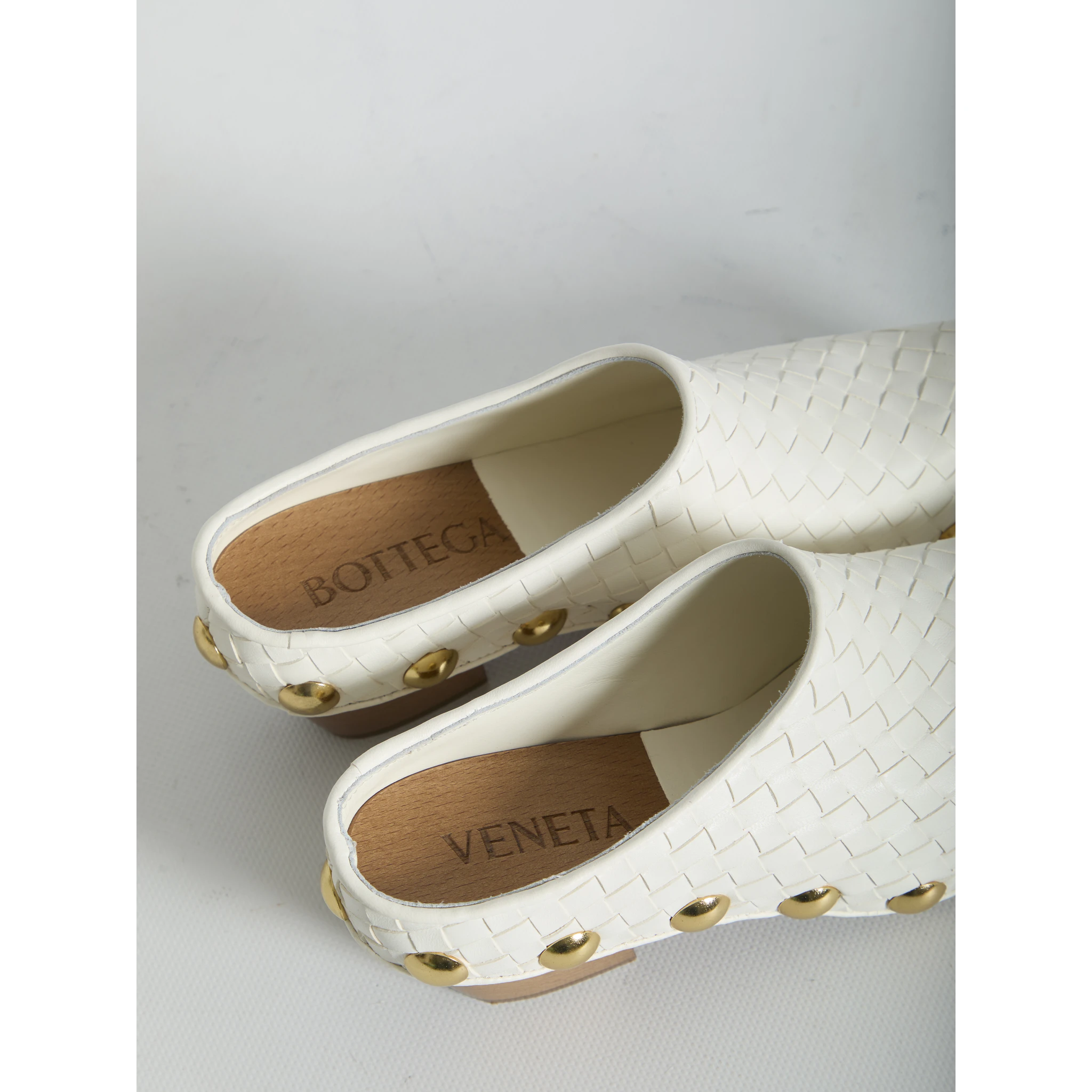Gondola mules pumps