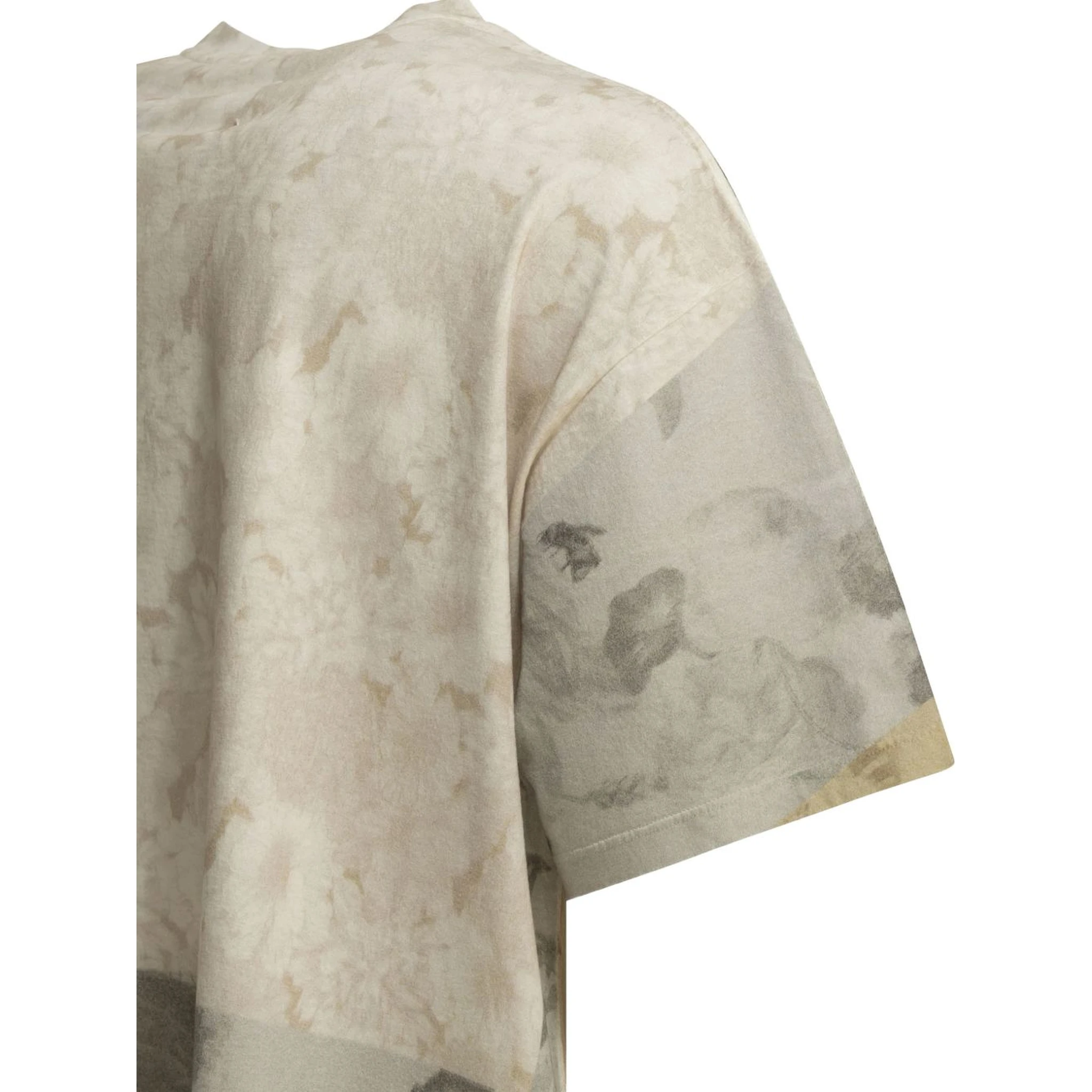 قمصان وقمصان بولو من ميزون مارجيلا