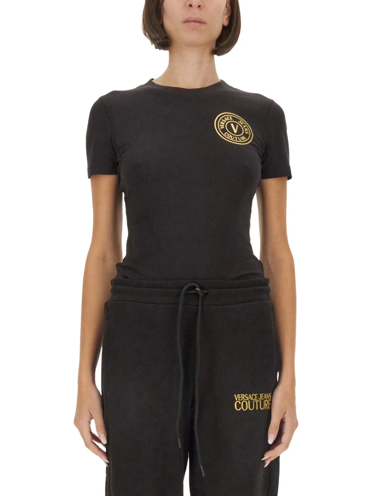T-SHIRT WITH LOGO