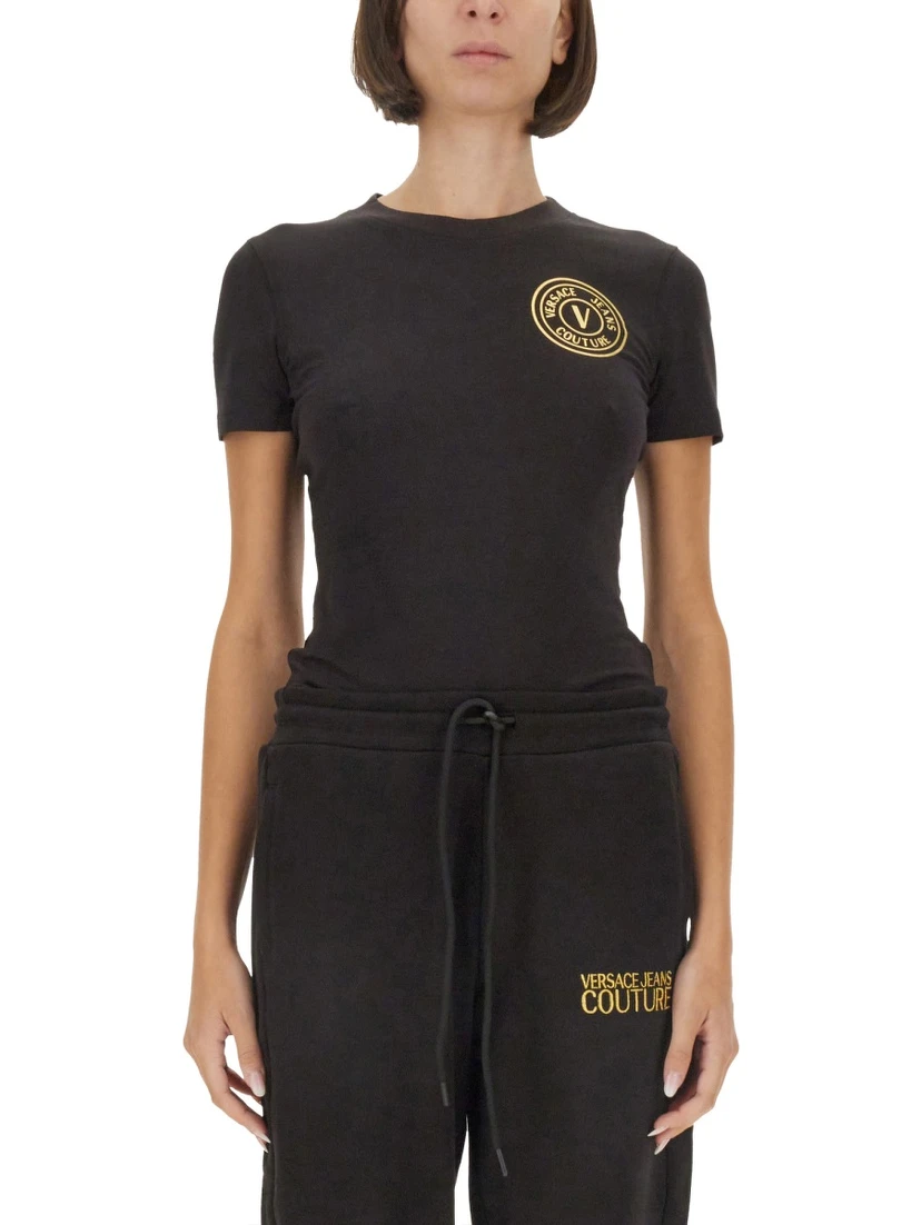 T-SHIRT WITH LOGO