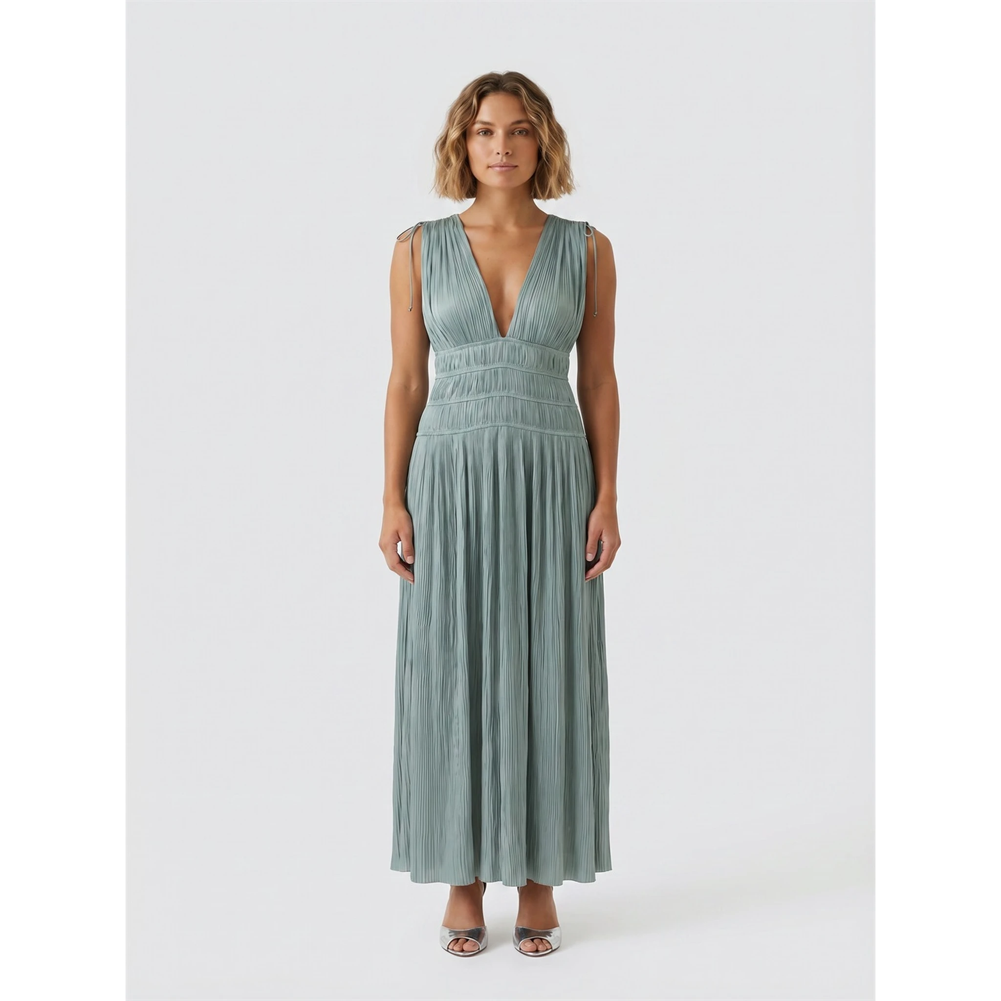 TASNEEM DEEP V GOWN