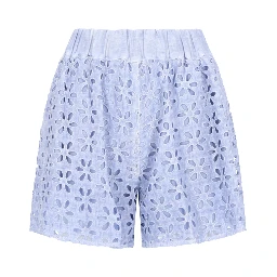 SHORTS CON MOTIVO TRAFORATO