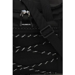 حقيبة كتف بوس توروس من جلد العجل الأسود