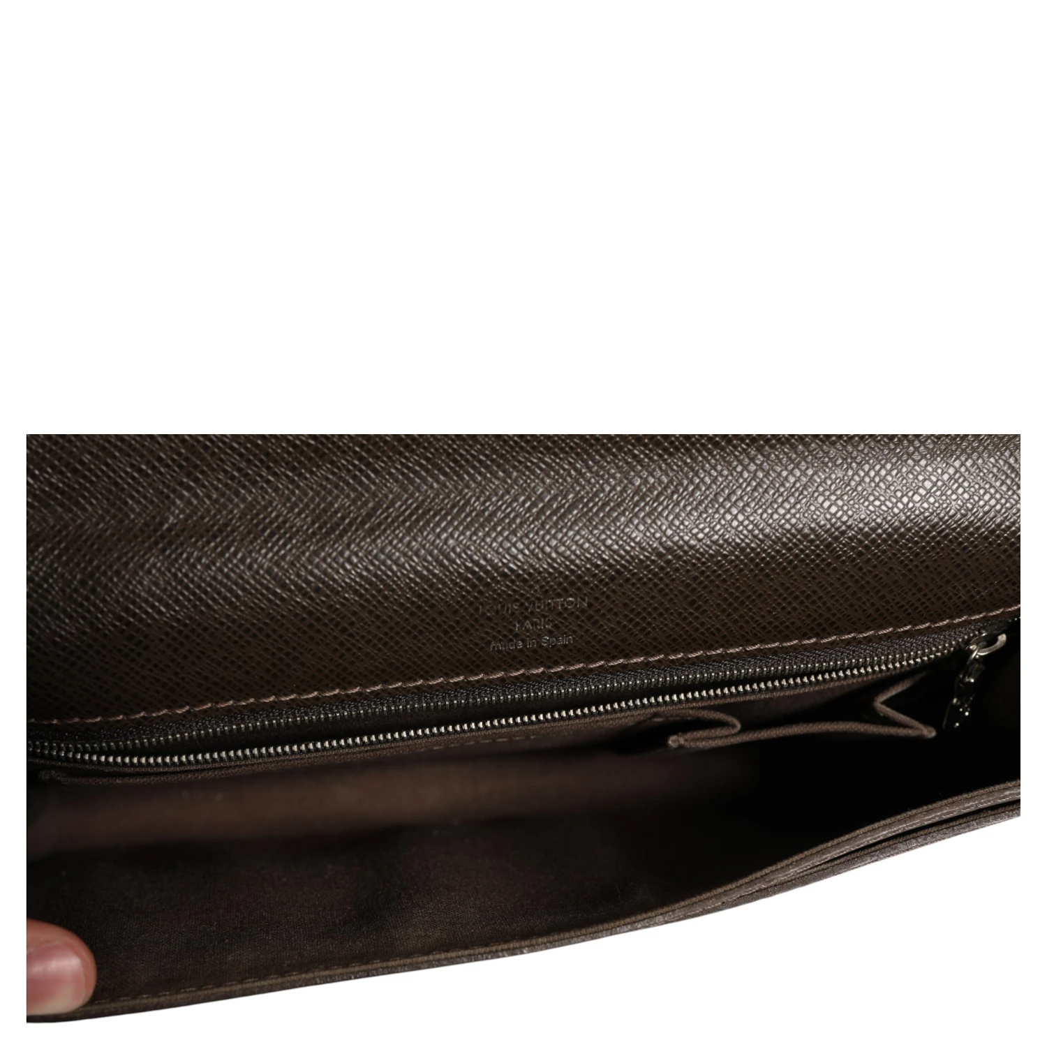 Belaia Clutch Taiga Leather