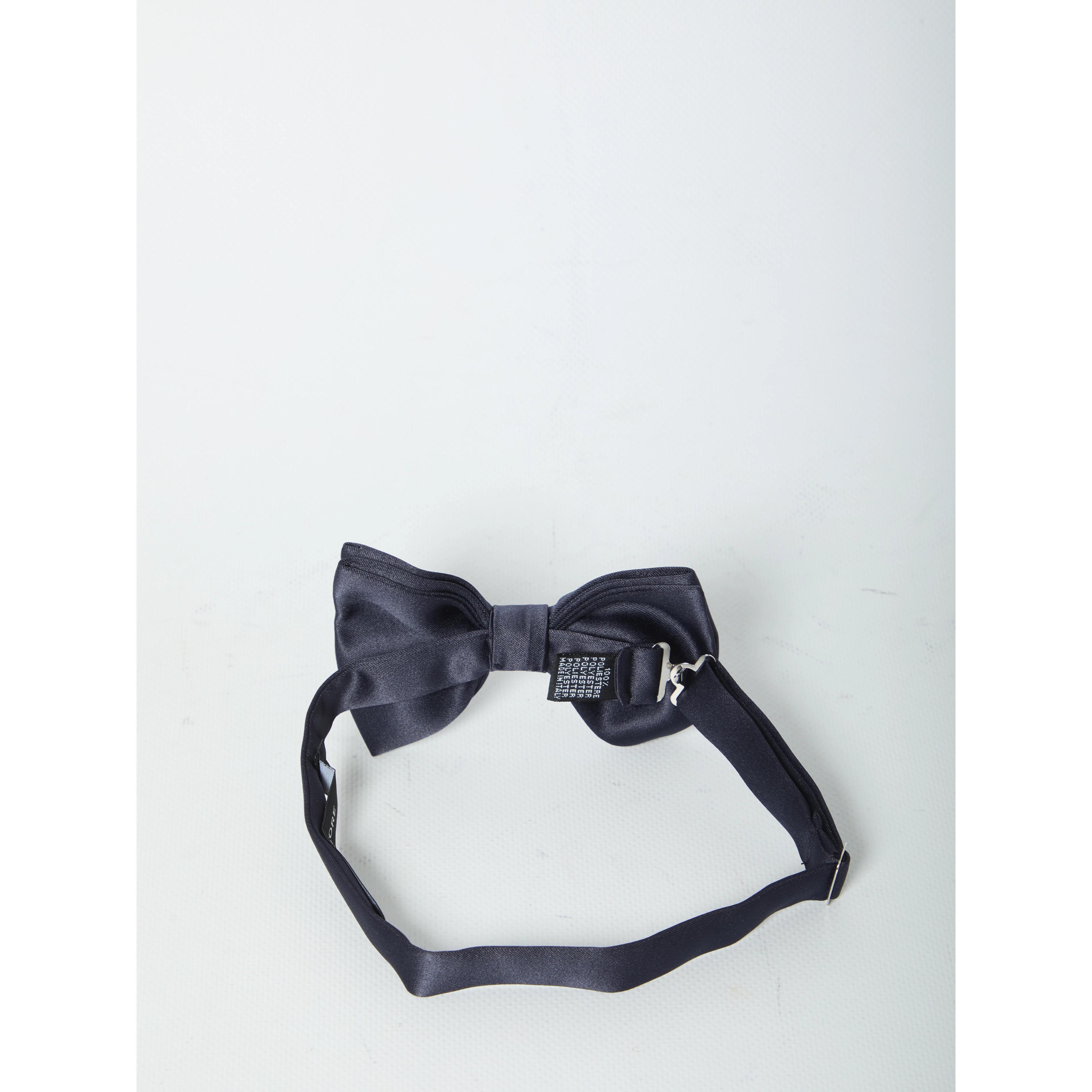 Blue bow tie