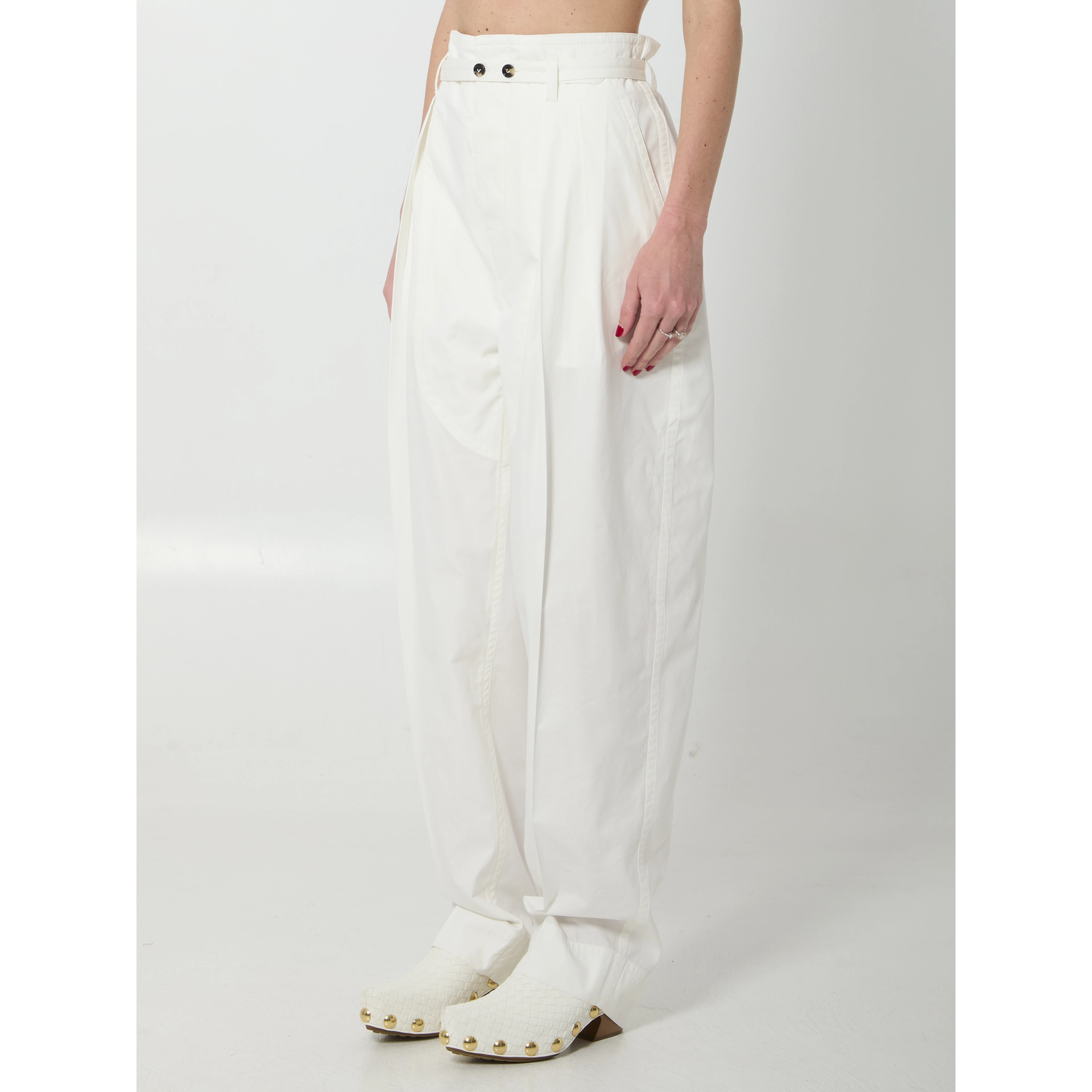 Tapered pants