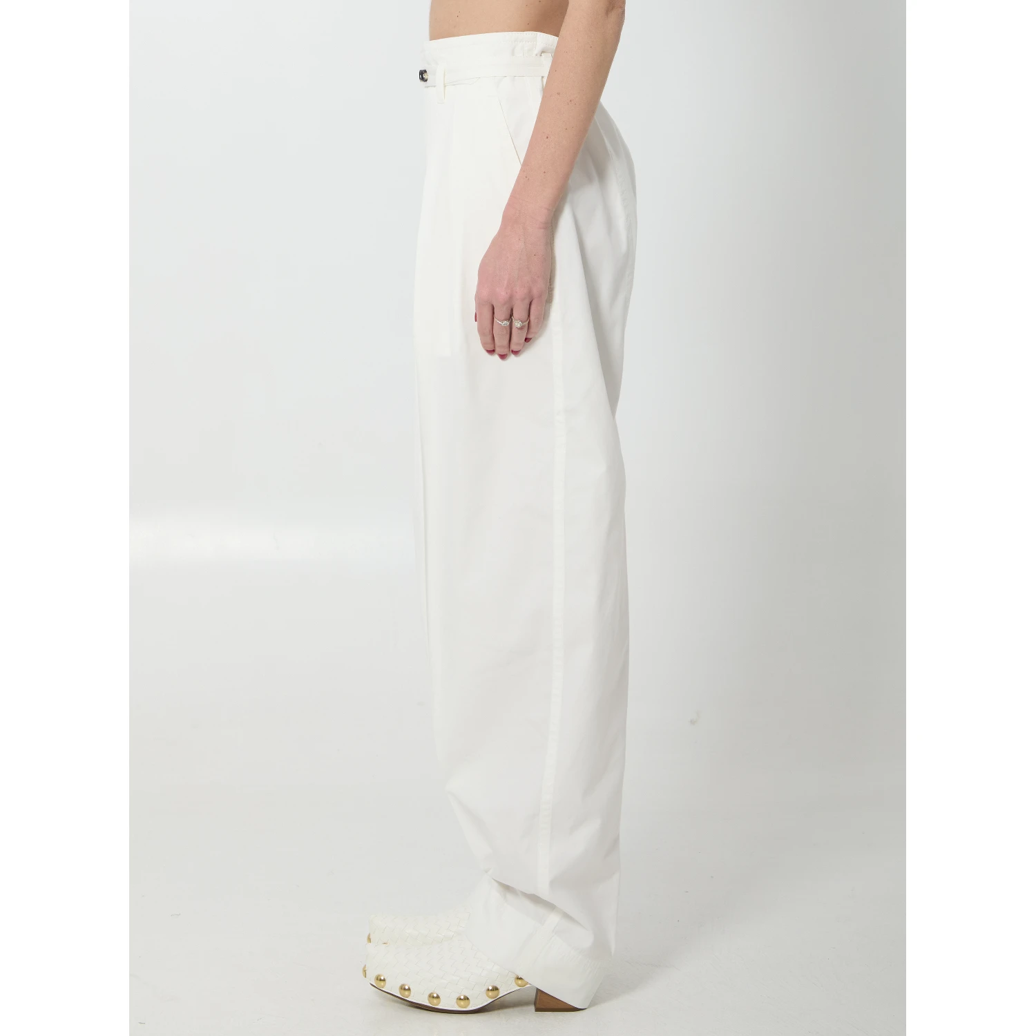 Tapered pants
