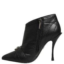 Black Devotion Quilted Buckled Boots Shoes