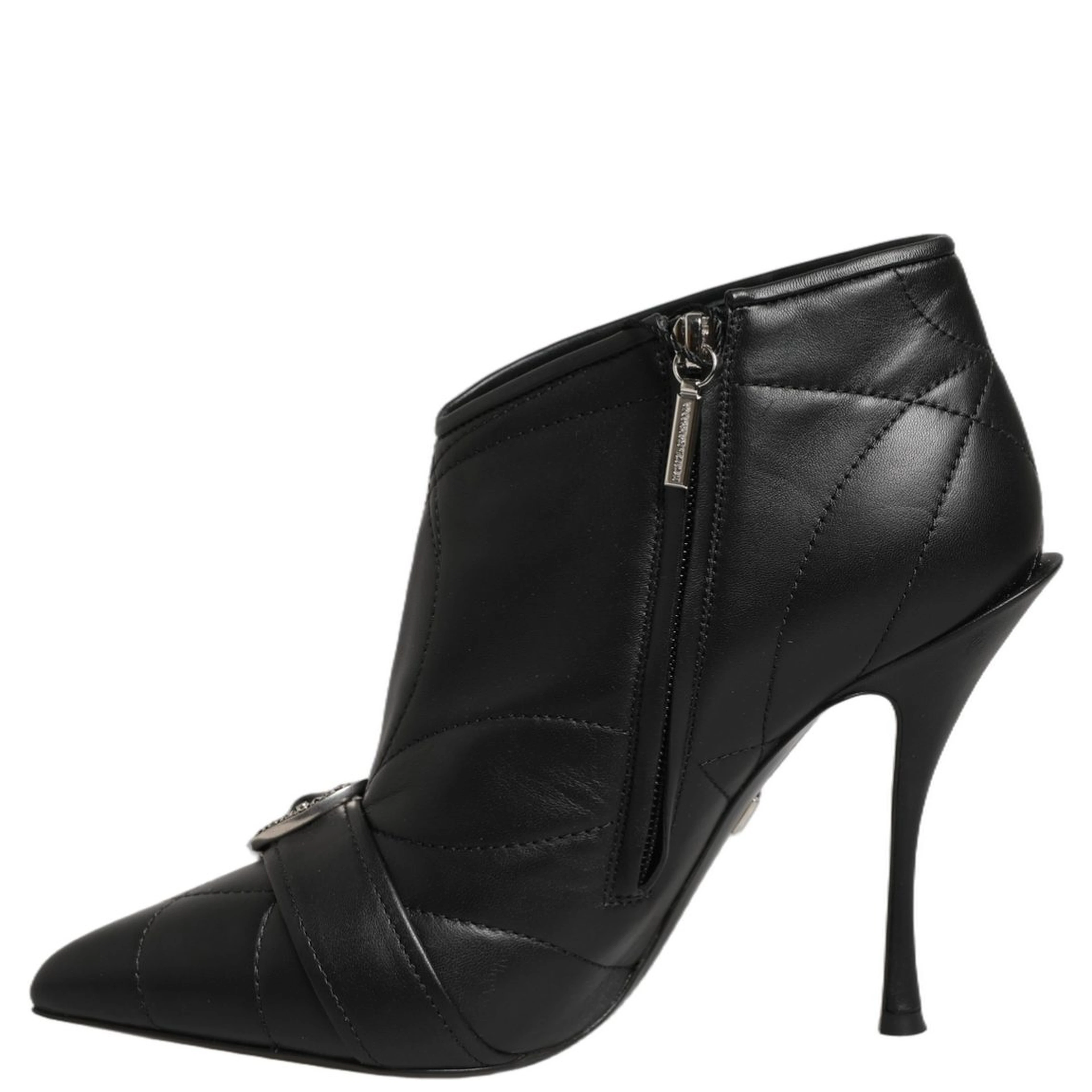 Black Devotion Quilted Buckled Boots Shoes