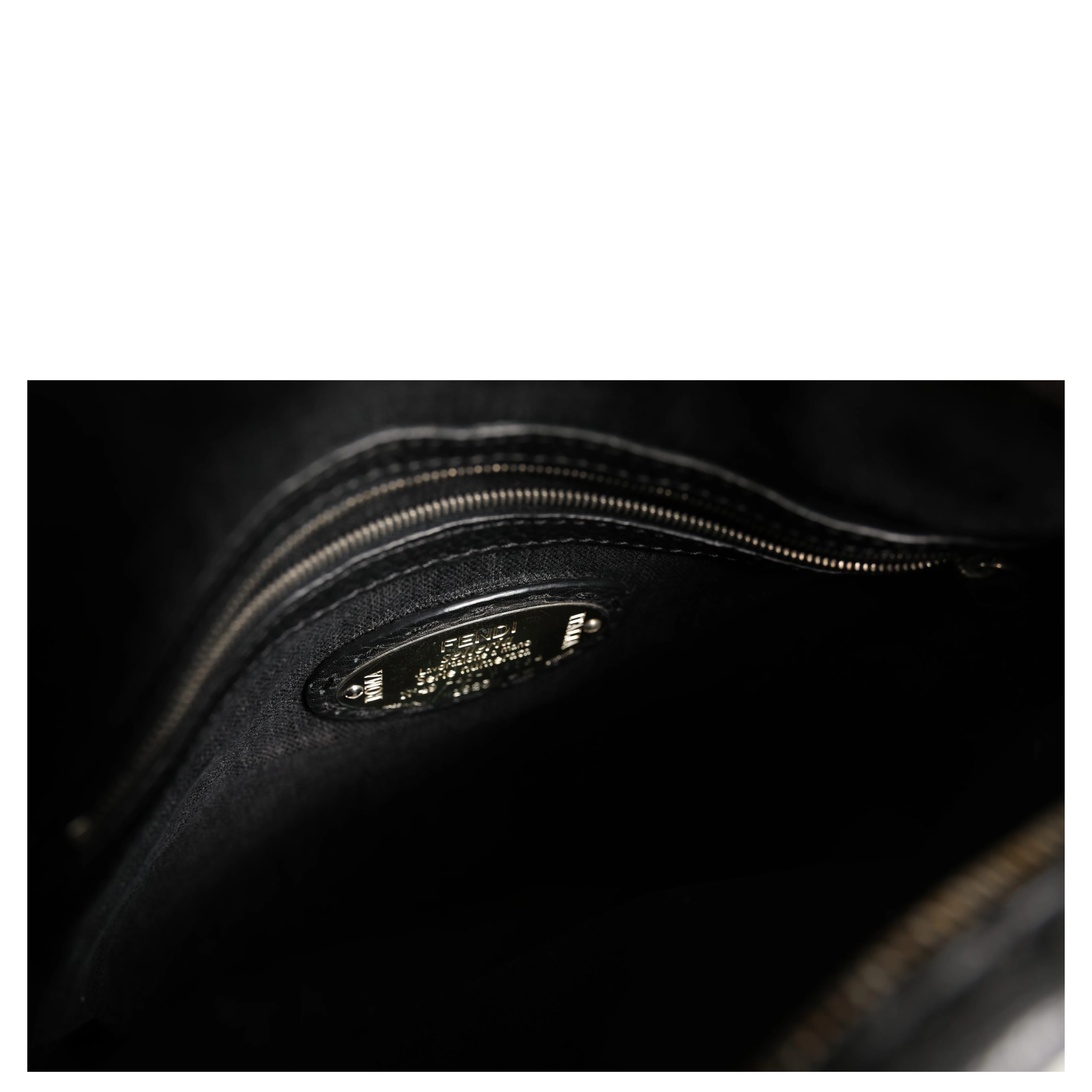 Selleria Leather Messenger Crossbody Bag