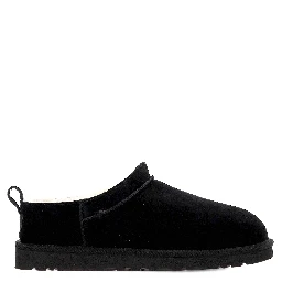 أحذية UGG سوداء