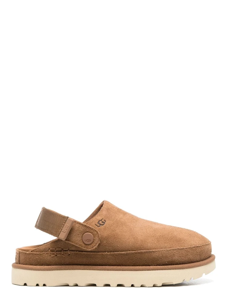 UGG Flat shoes