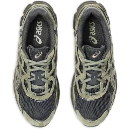 Asics Sneakers