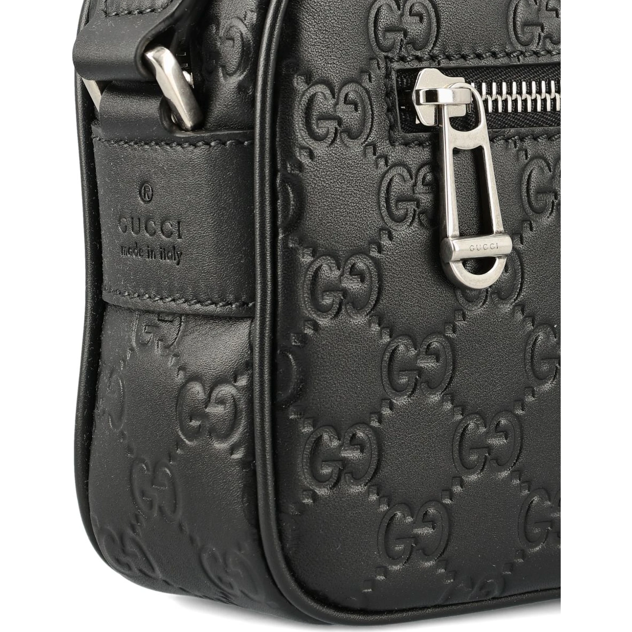 Gucci Bags.. Red