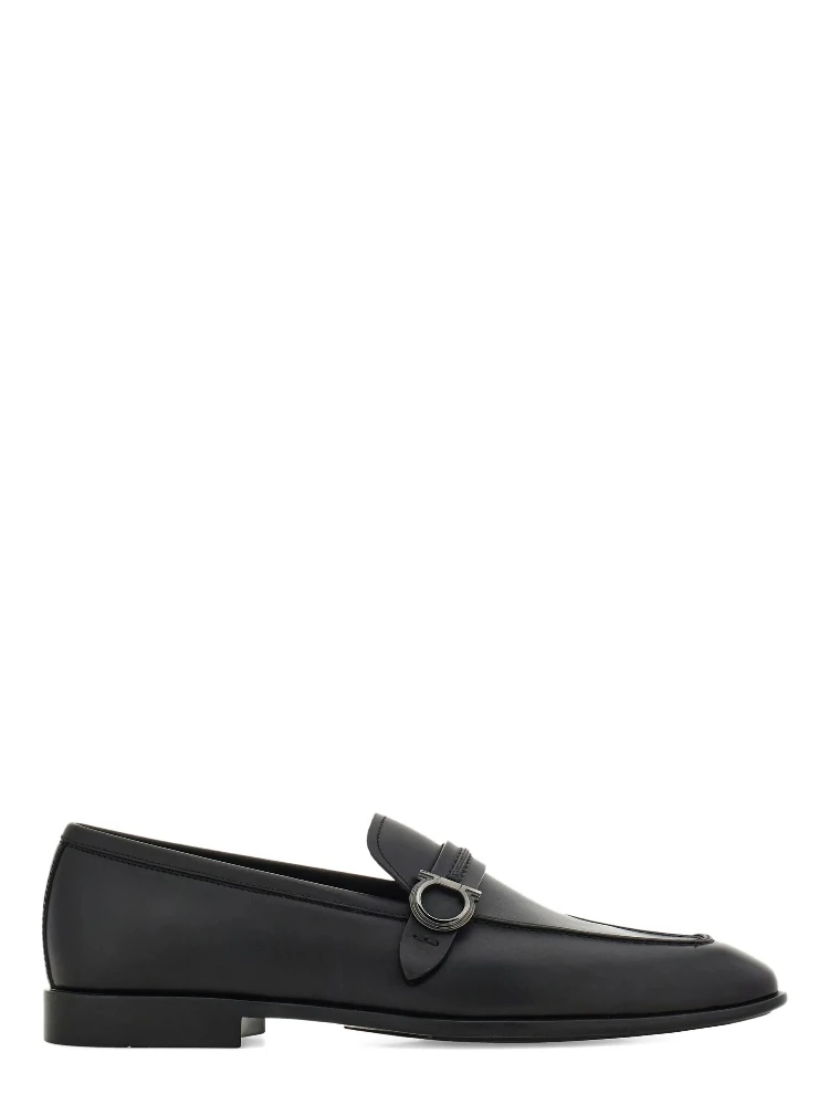 Ferragamo Flat shoes Black
