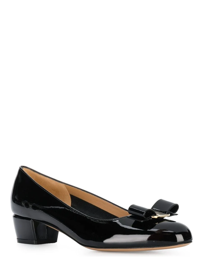 Ferragamo Flat shoes Black