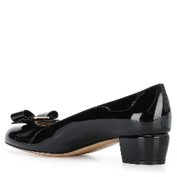 Ferragamo Flat shoes Black